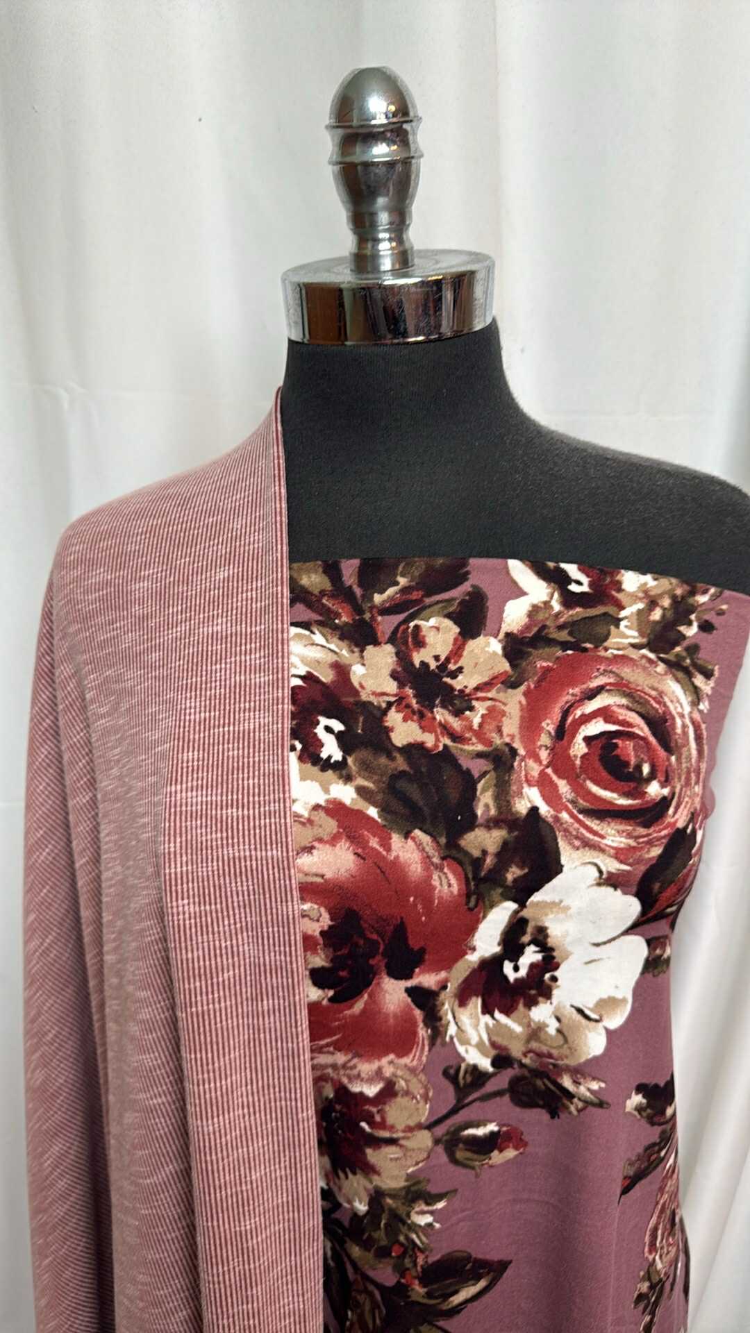 SANDWASH/FLORAL BUNDLE : 1.5YD Floral DBP & 2YD Sandwash Rib Knit : A28284