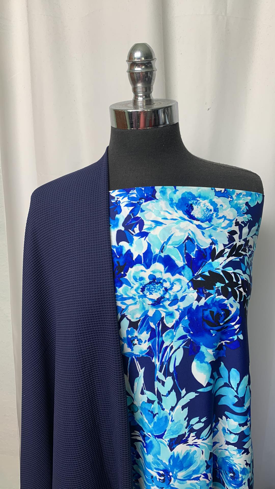 BLUE/NAVY FLORAL BUNDLE : 2+YD Blue Floral N/S & 2YD Navy Textured Heavy PF : A1597