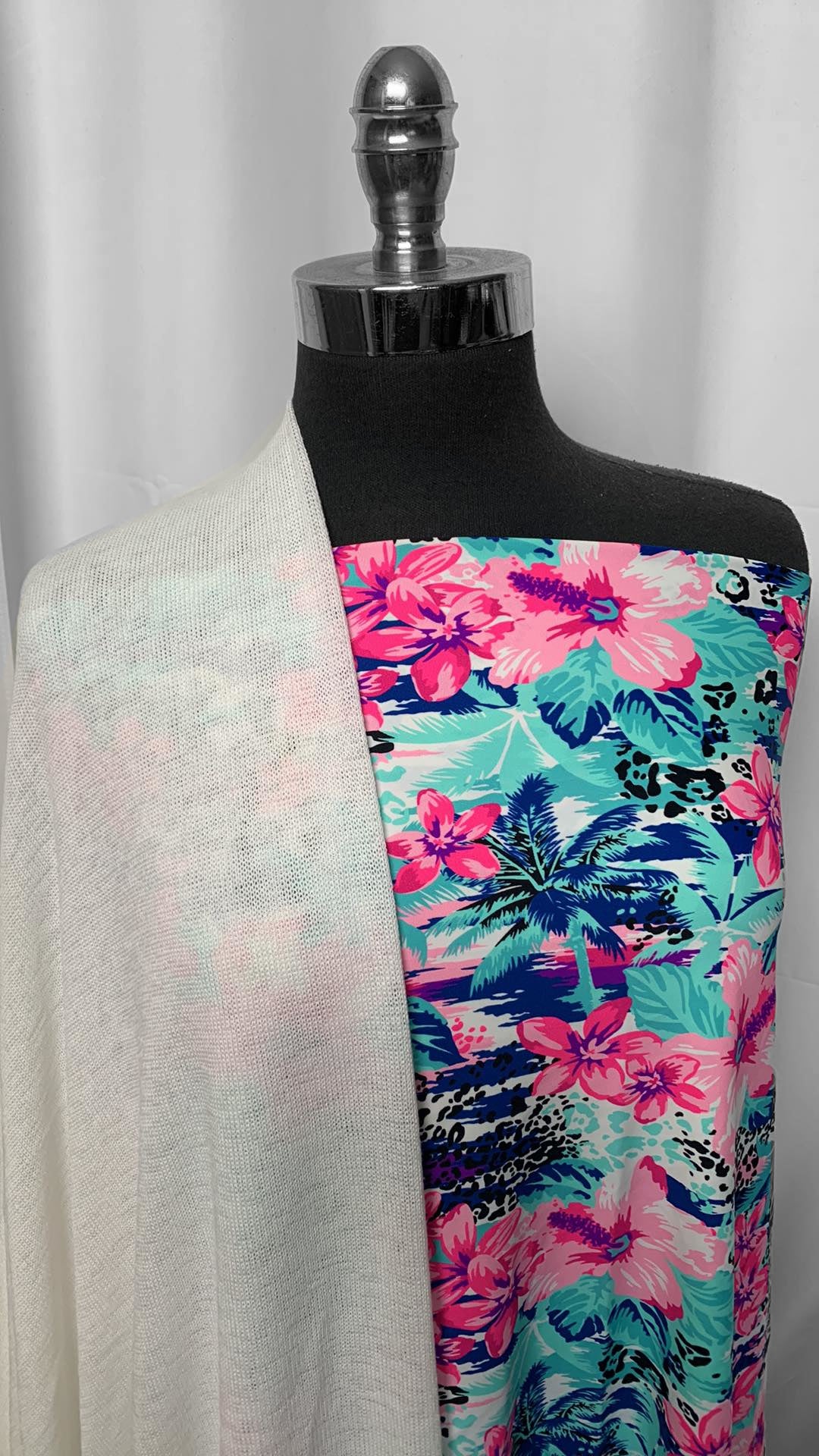 IVORY/TROPICAL BUNDLE : 1+YD Tropical N/S & 2YD Ivory Loose Knit Sweater : A2532