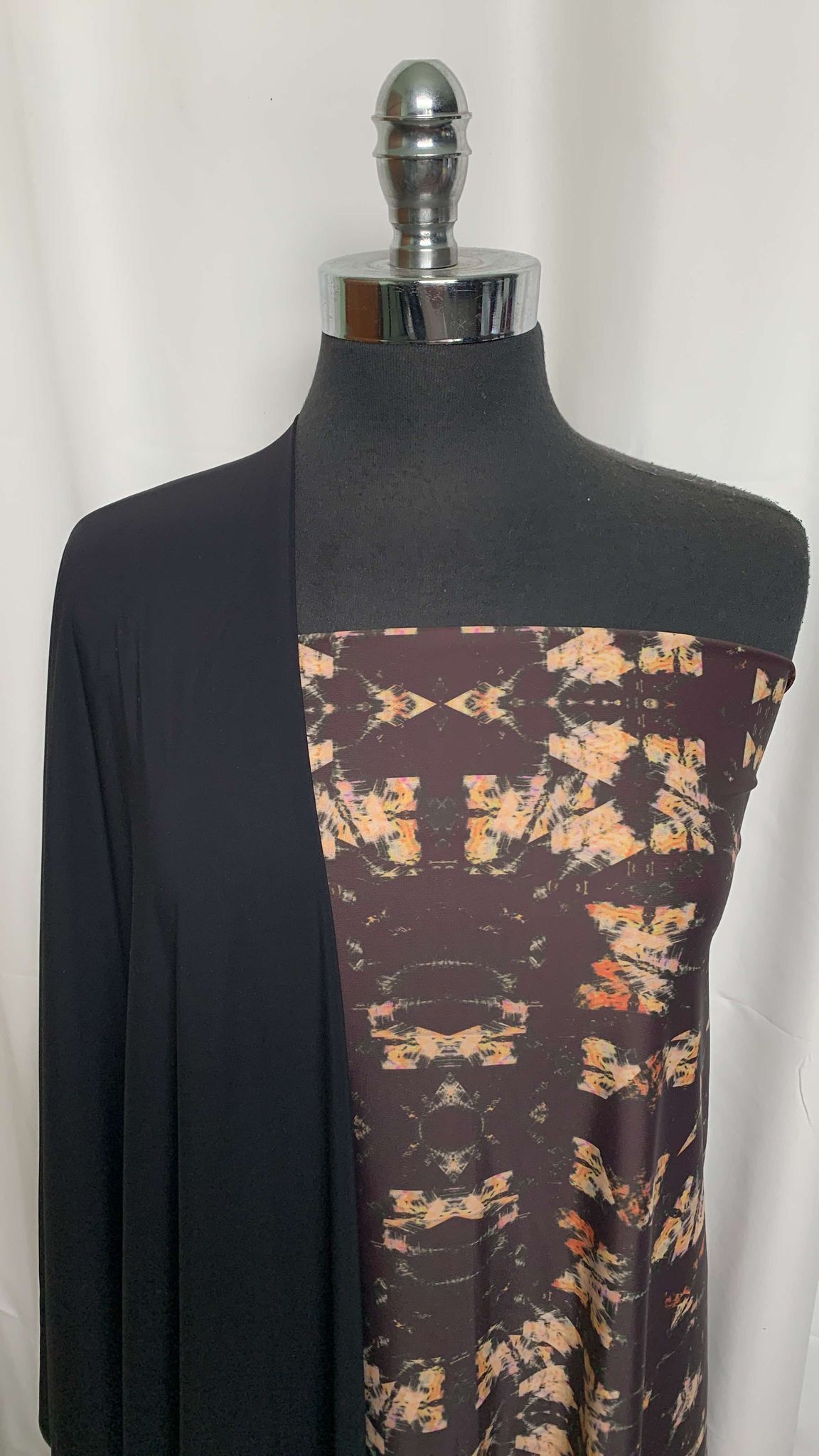 BLACK/KALEIDOSCOPE BUNDLE : 2YD Kaleidoscope N/S & 2YD Black N/S : A25722