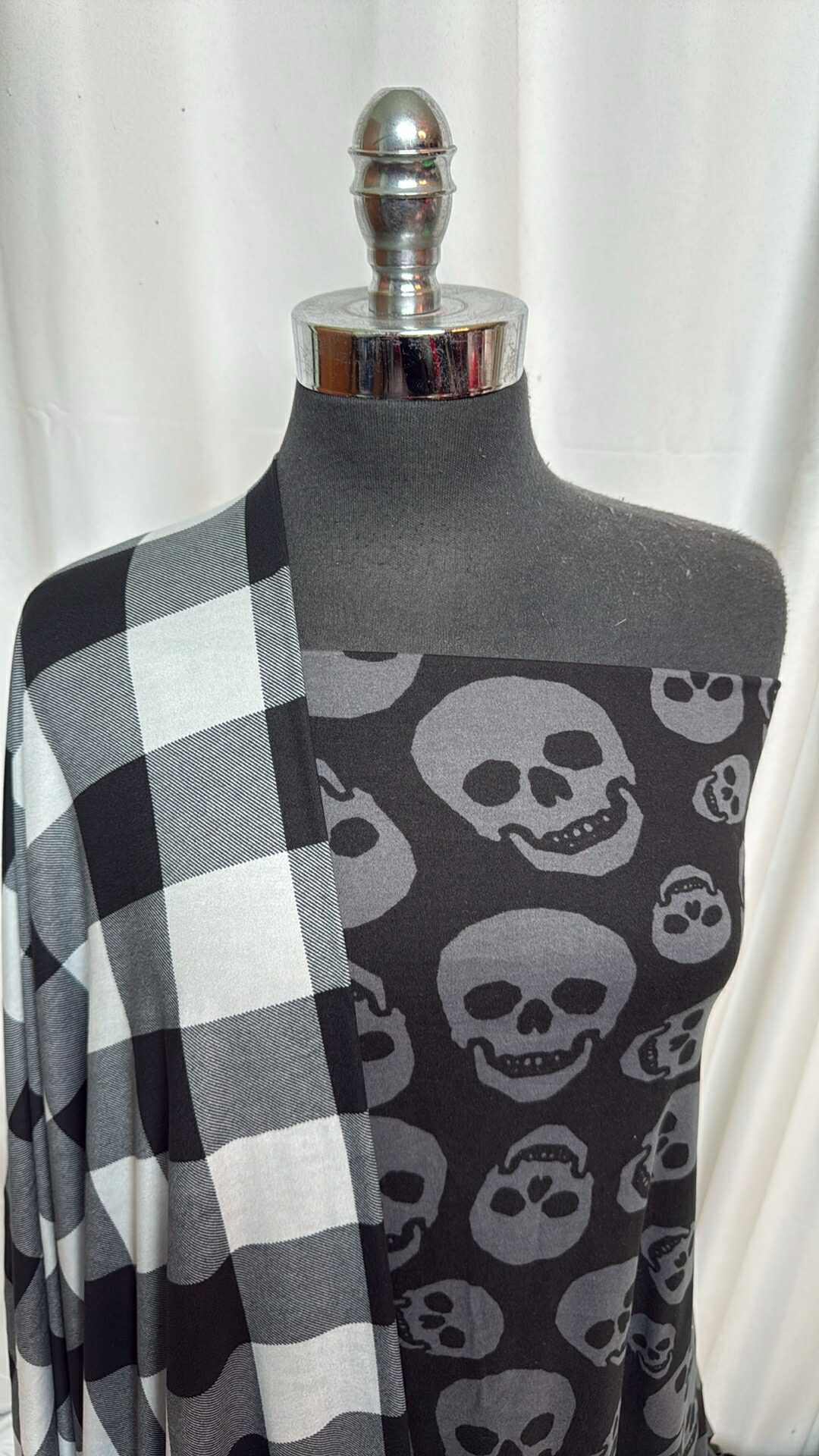 SKULLS/PLAID BUNDLE : 2YD Plaid DBP & 2YD Skulls DBP : A28315