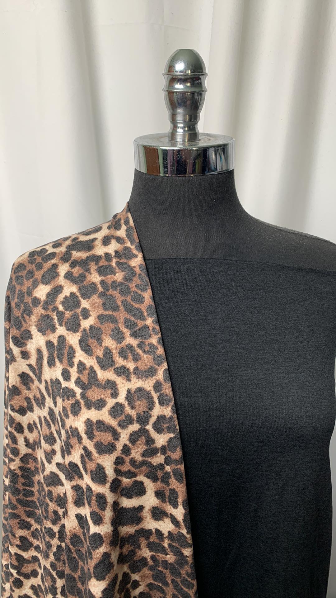 BLACK CAT BUNDLE : 1.5YD Black Featherweight PF & 2YD Leopard PRS FT : A1822