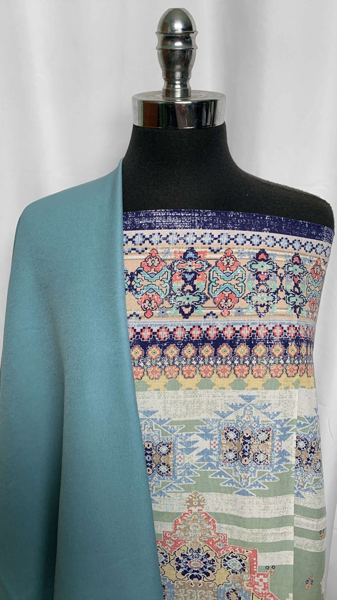 LIGHT BLUE/DOUBLE-BORDER BUNDLE : 4YD Double-Border Woven & 2YD Light Blue Millennium : A25735