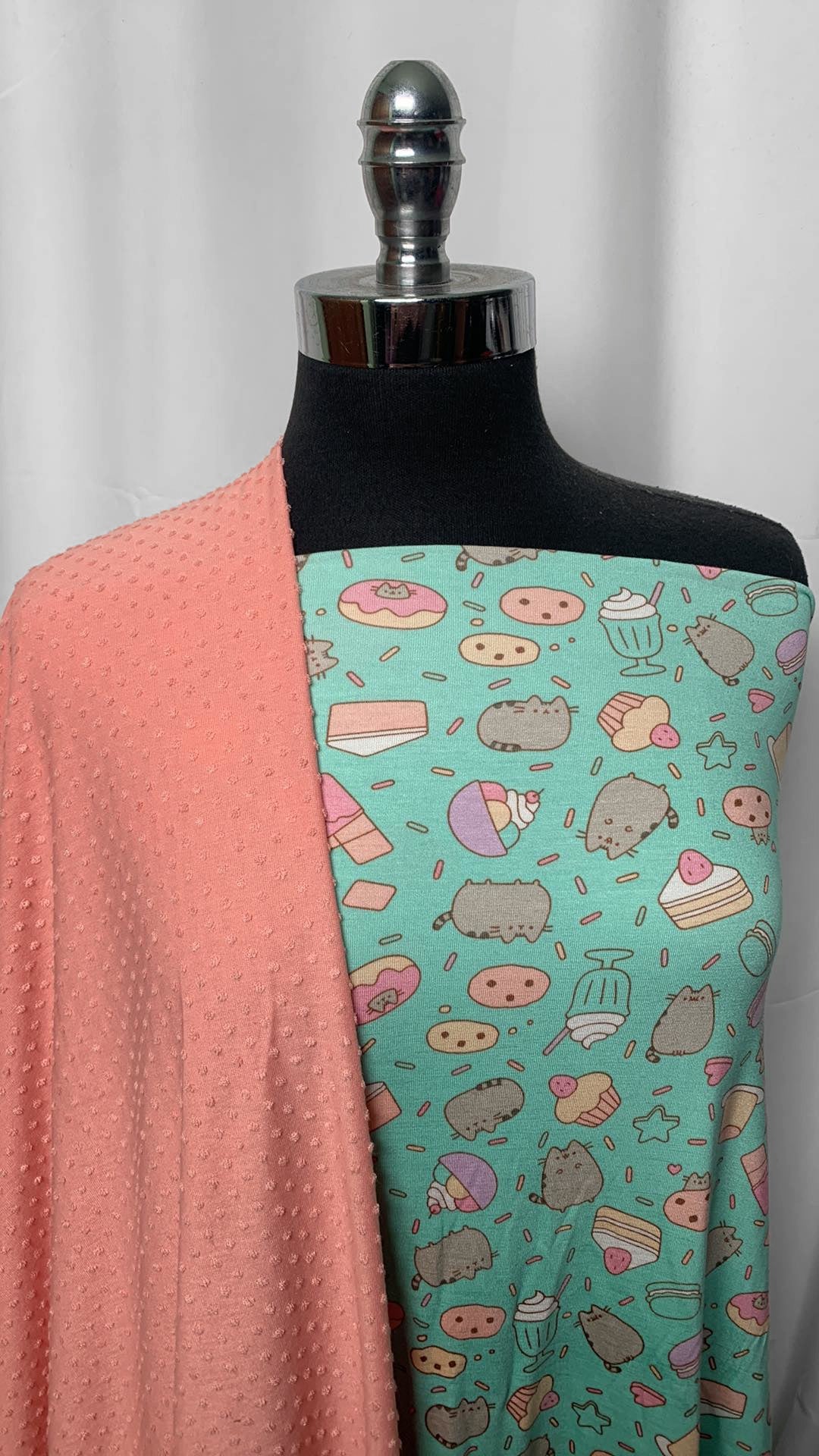 CAT/DOT BUNDLE : 2YD Pusheen Cat Modal/Spandex & 2YD Swiss Dot Jersey : A2501