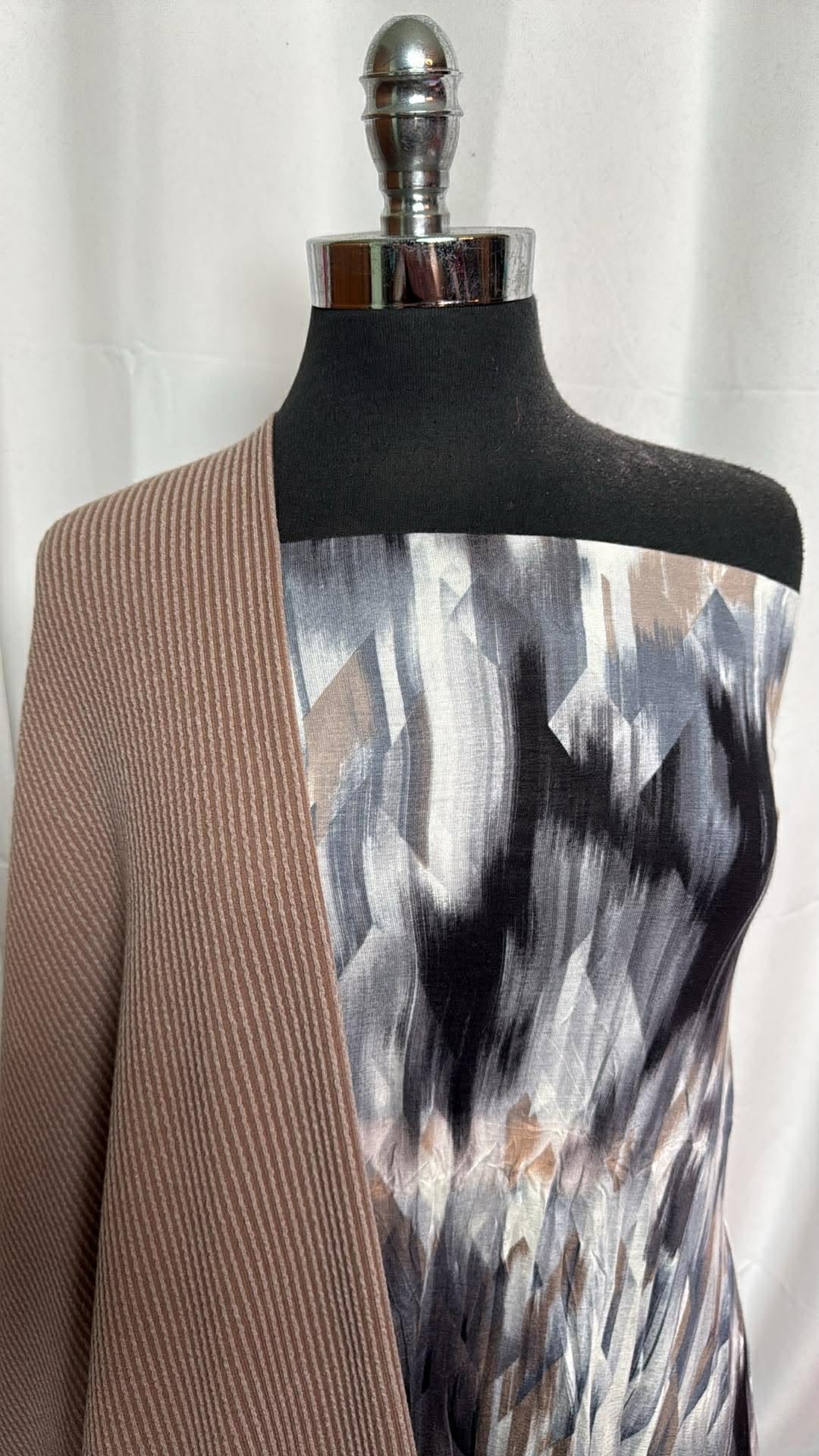 GEO/BROWN URBAN RIB BUNDLE : 2YD Geo R/S & 2YD Brown Urban Rib : A29990