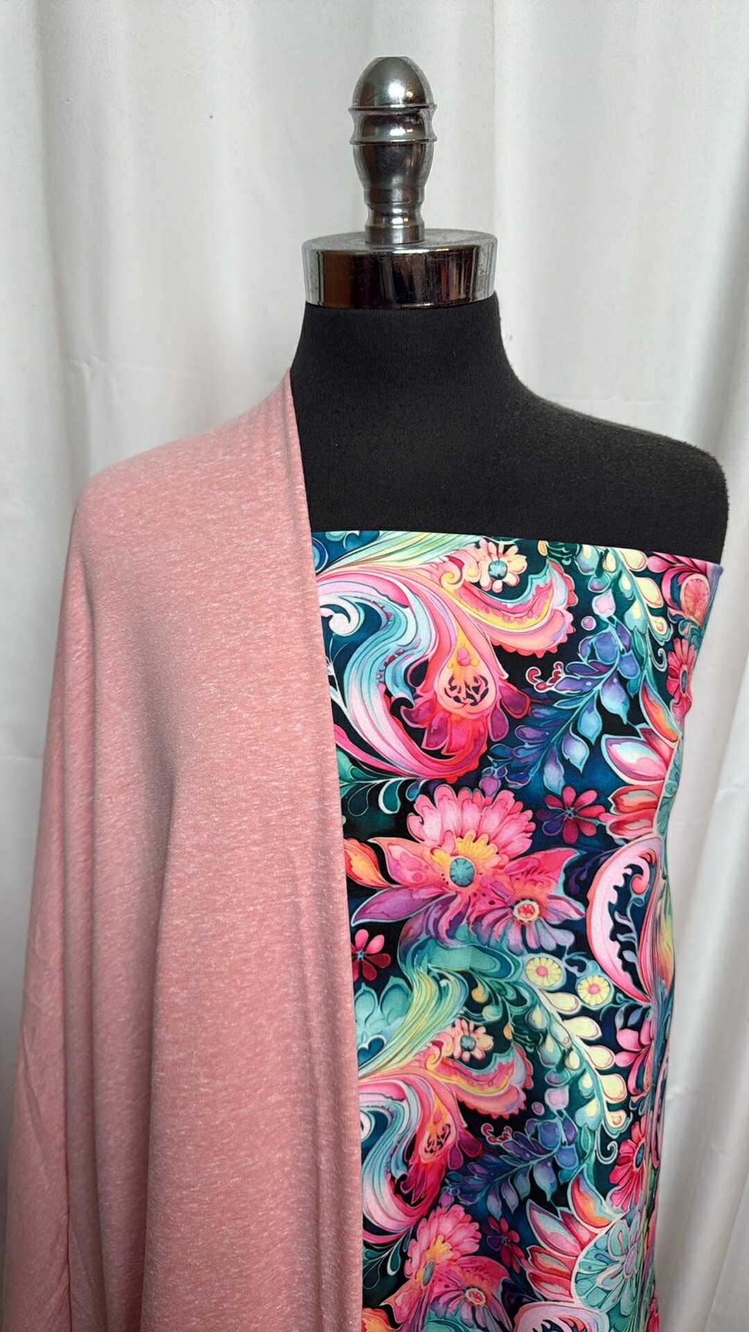 PINK/NIGHT PAISLEY BUNDLE : 2.5YD Pink Triblend FT & 2YD Night Paisley Peached PF : A28242