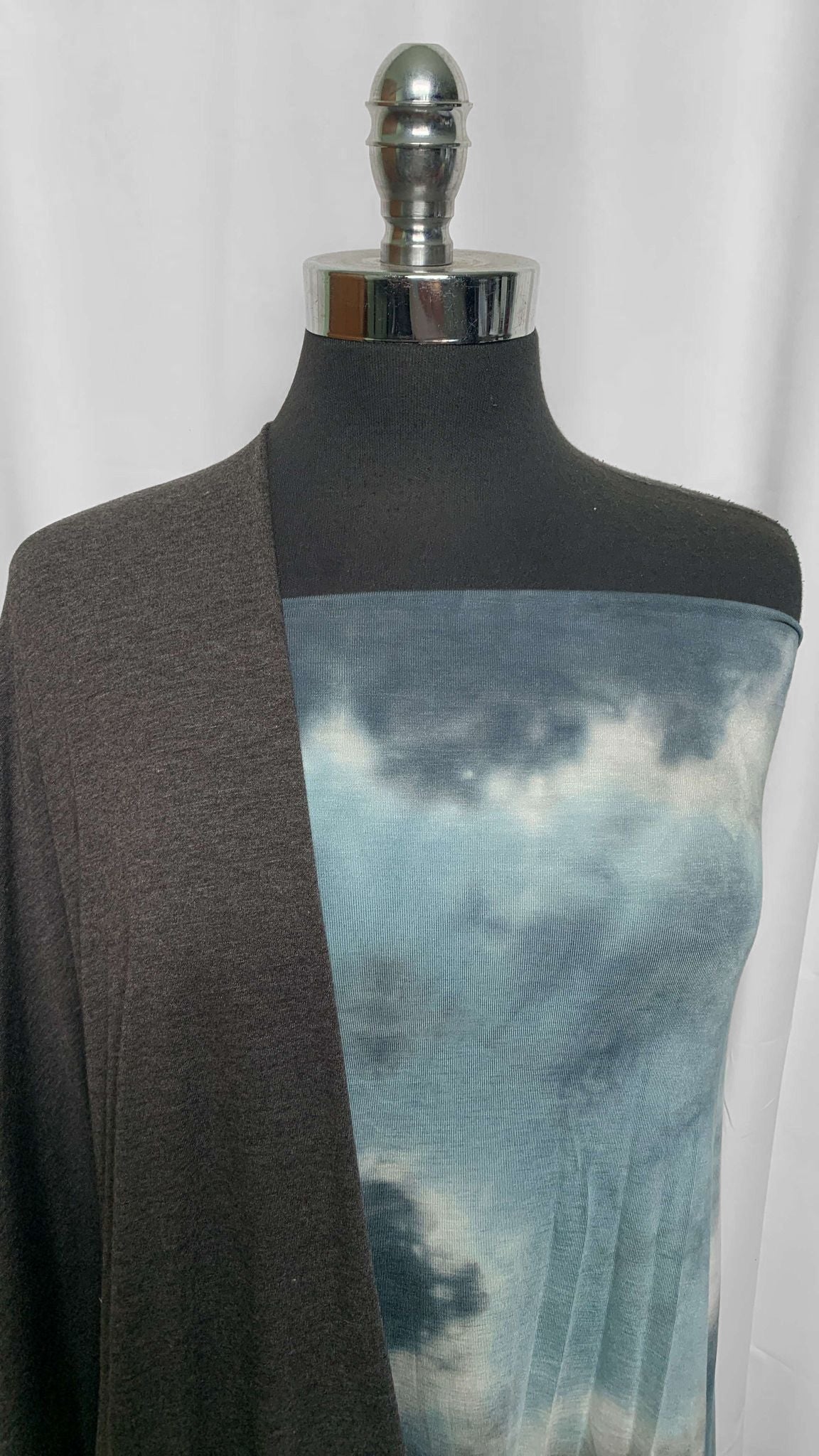 CHARCOAL/BLUE TIE DYE BUNDLE : 2YD Blue Tie Dye R/S & 2YD Charcoal PRS FT : A25747