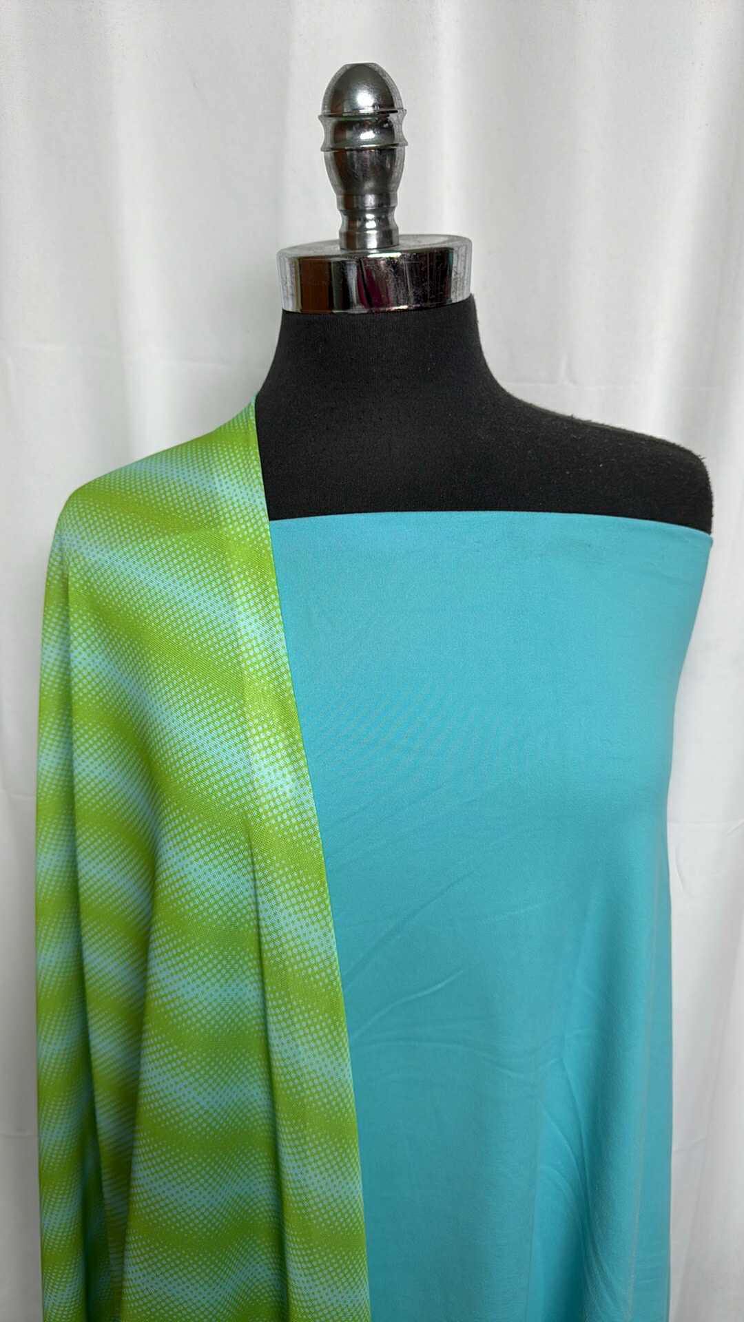 BLUE/GREEN DIAGONAL BUNDLE : 2YD Blue Lightly-Brushed PF & 2YD Green Diagonal Heavy Power Mesh : A29305