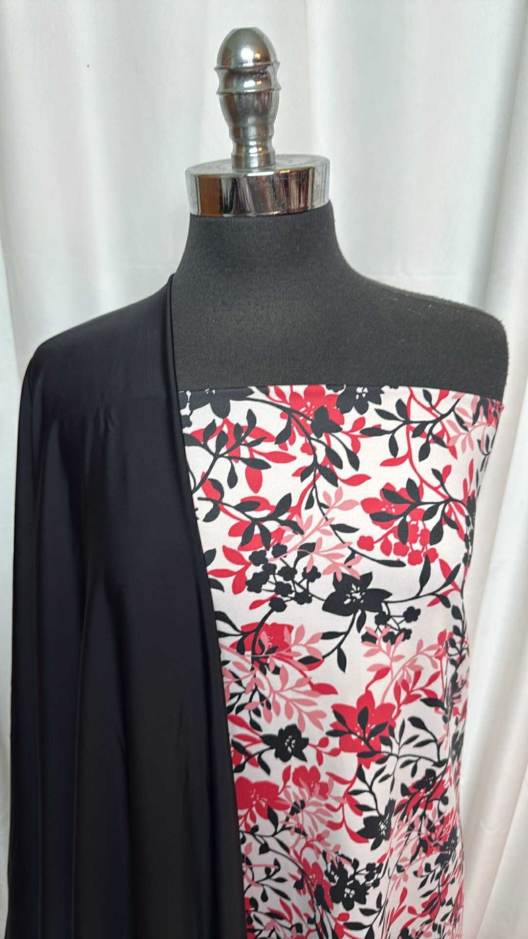 BLACK/RED FLORAL BUNDLE : 2YD Black/Red Floral N/S & 2YD Black N/S : A27891