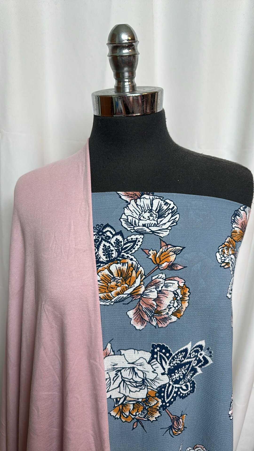 DENIM FLORAL BUNDLE : 2YD Denim Floral Bubble Crepe & 2YD Solid Modal Ponte : A27674