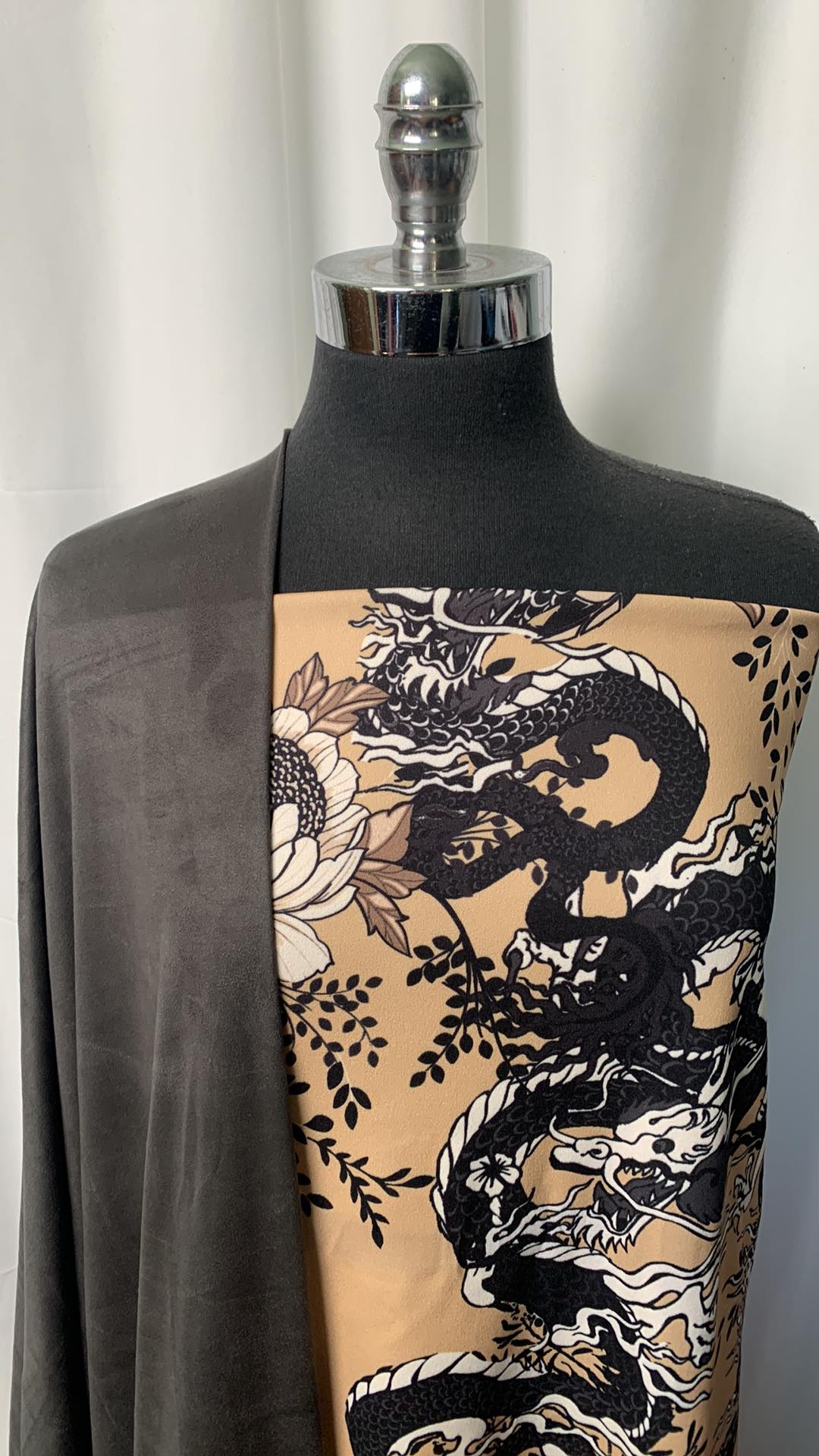 SUEDE/DRAGON BUNDLE : 2YD Dragon Crepe Scuba & 2YD Baby Suede : A25067