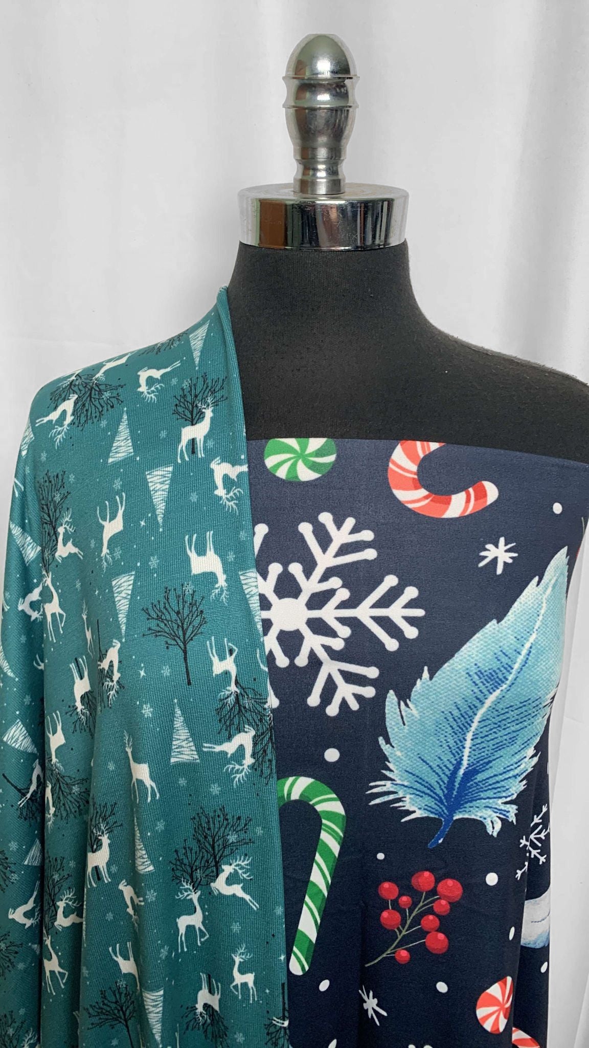 CANDY CANES/TEAL WONDERLAND BUNDLE : 2YD Candy Canes DBP & 2YD Teal Wonderland Oakley SK : A25736