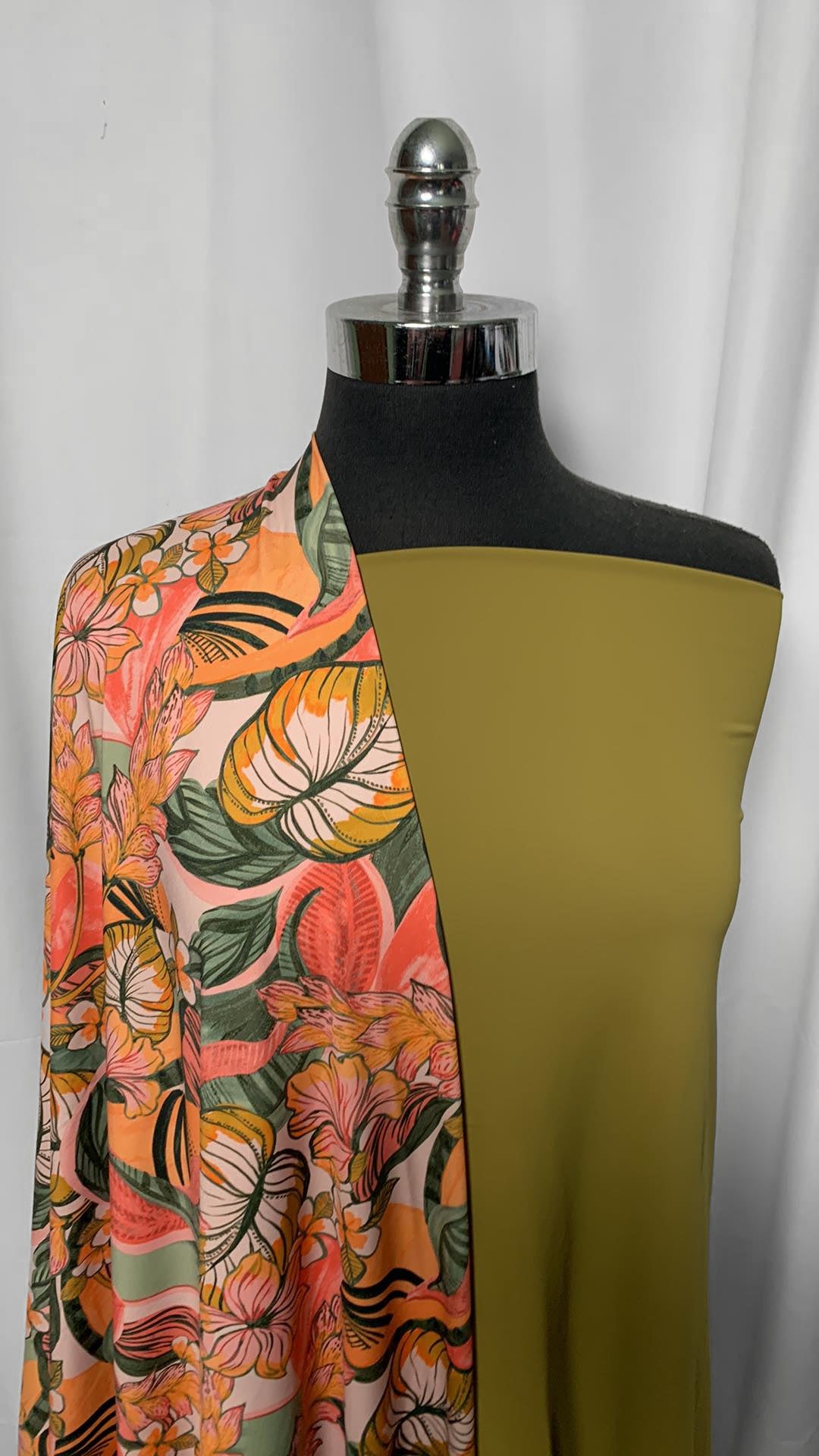 OLIVE/RETRO FLORAL BUNDLE : 2YD Olive N/S & 2YD Retro Floral N/S : A2443
