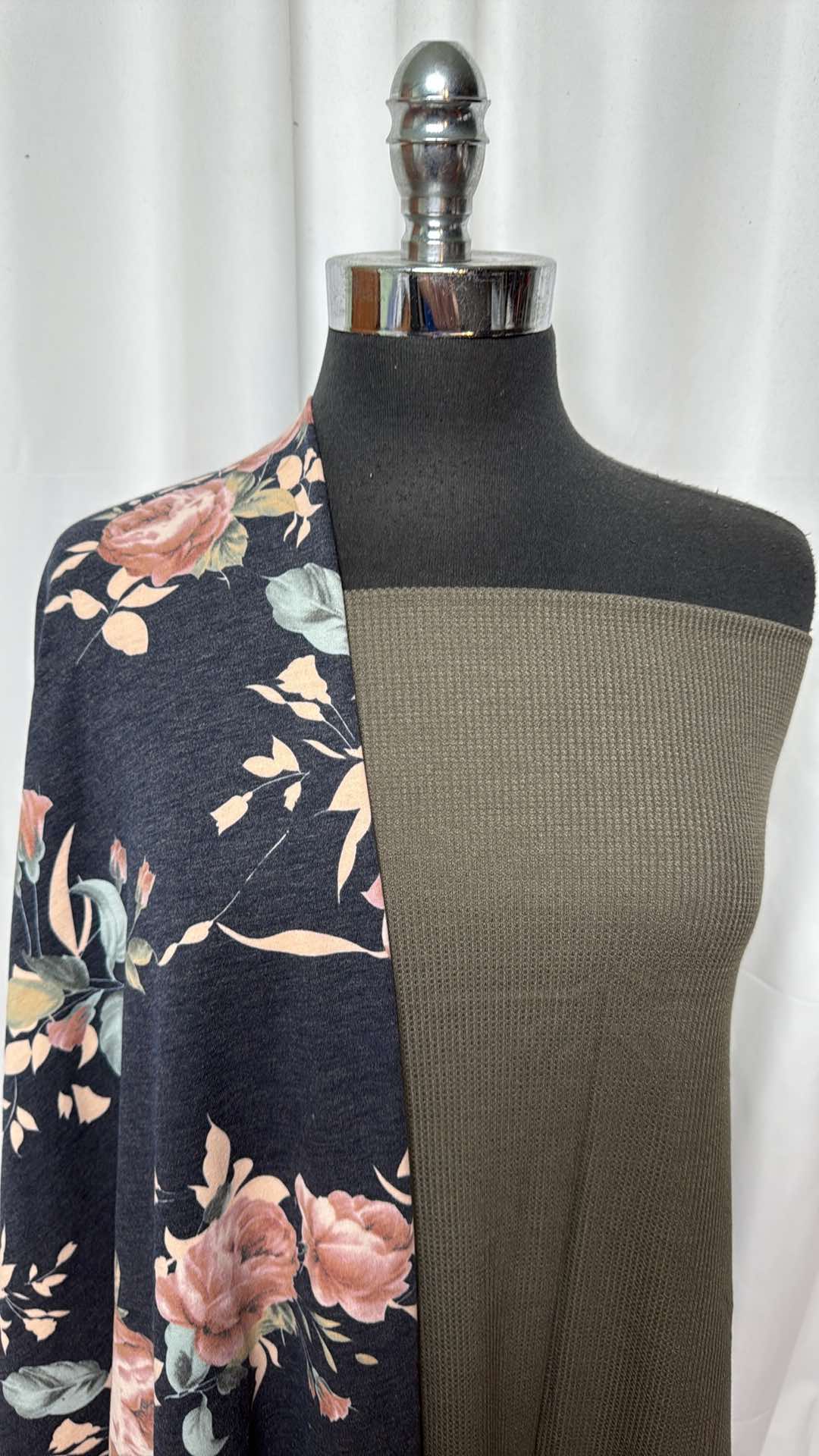 OLIVE/NAVY FLORAL BUNDLE : 2YD Navy Floral PRS FT & 2YD Olive Thermal : A26879