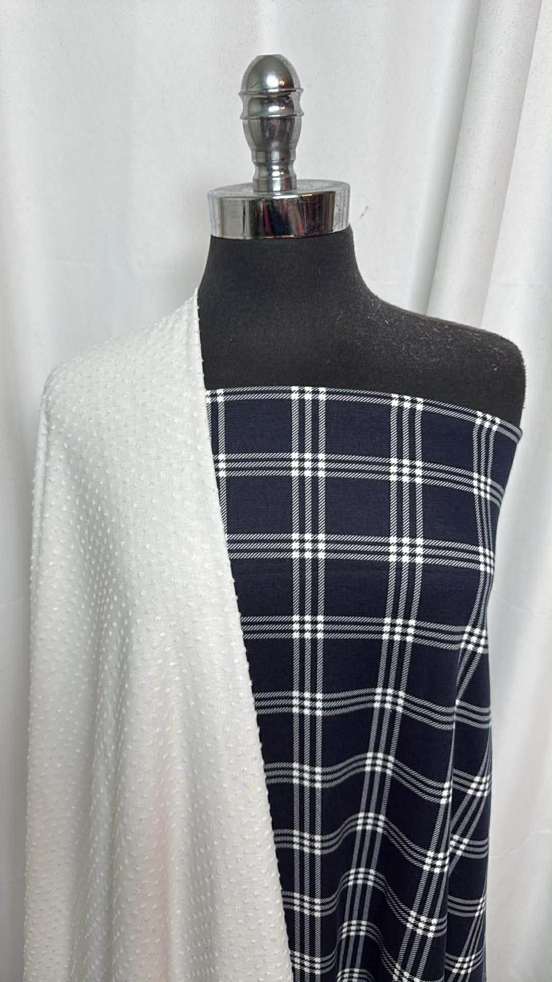 PLAID/SWISS DOT BUNDLE : 3YD Plaid Ponte & 2YD Swiss Dot Jersey : A30412