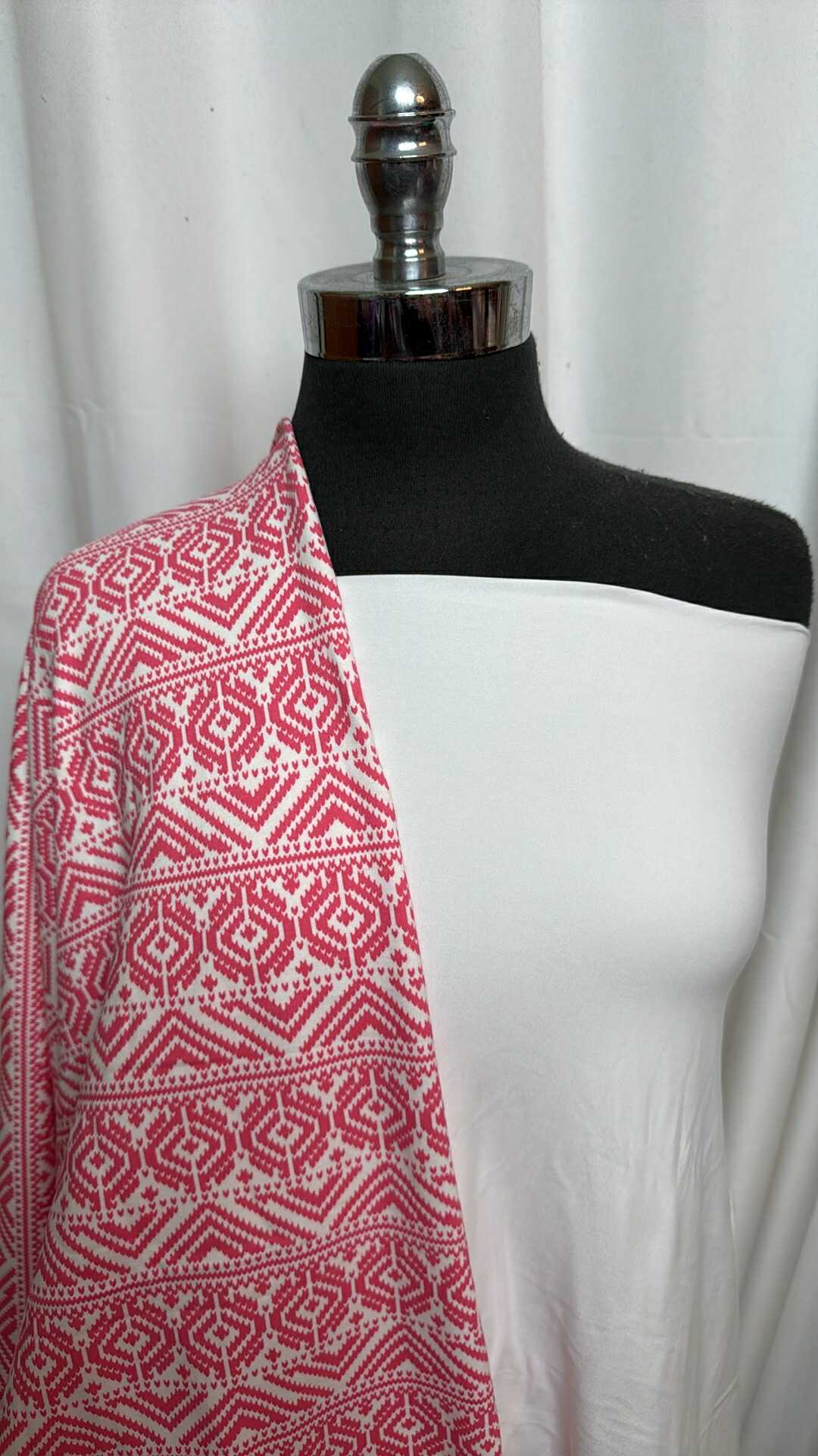 IVORY/GEO STRIPE BUNDLE : 2YD Ivory DBP & 2YD Geo Stripe C/S FT : A28340