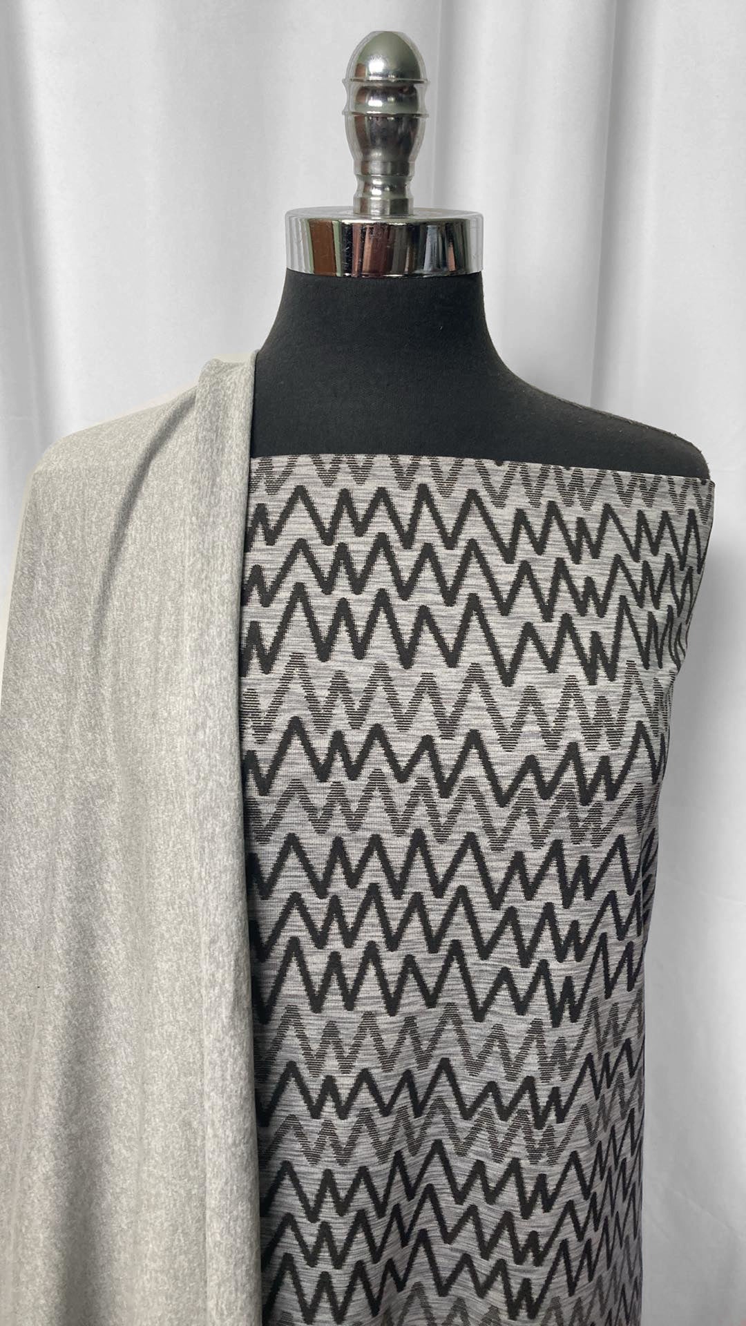 GREY SQUIGGLE BUNDLE : 1YD Heather Grey Peached PF & 2YD Squiggles Jacquard PF : A24981