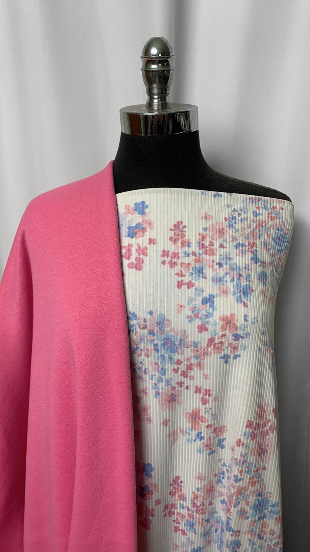 PINK/FLORAL RIB BUNDLE : 3YD Floral Rib & 3YD Pink Cotton/Poly Sweatshirt Fleece : A2075
