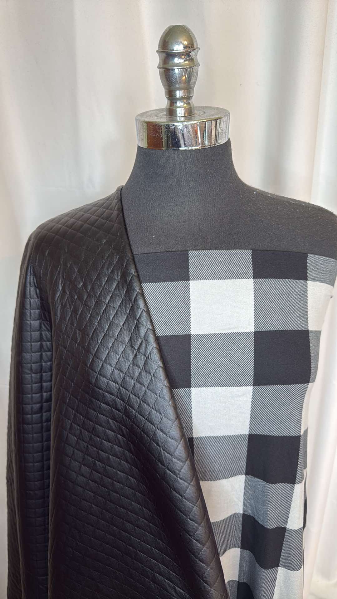 PLAID/BLACK QUILTED BUNDLE : 2YD Black Foil Quilted & 2YD Grey/Black Plaid DBP : A26721