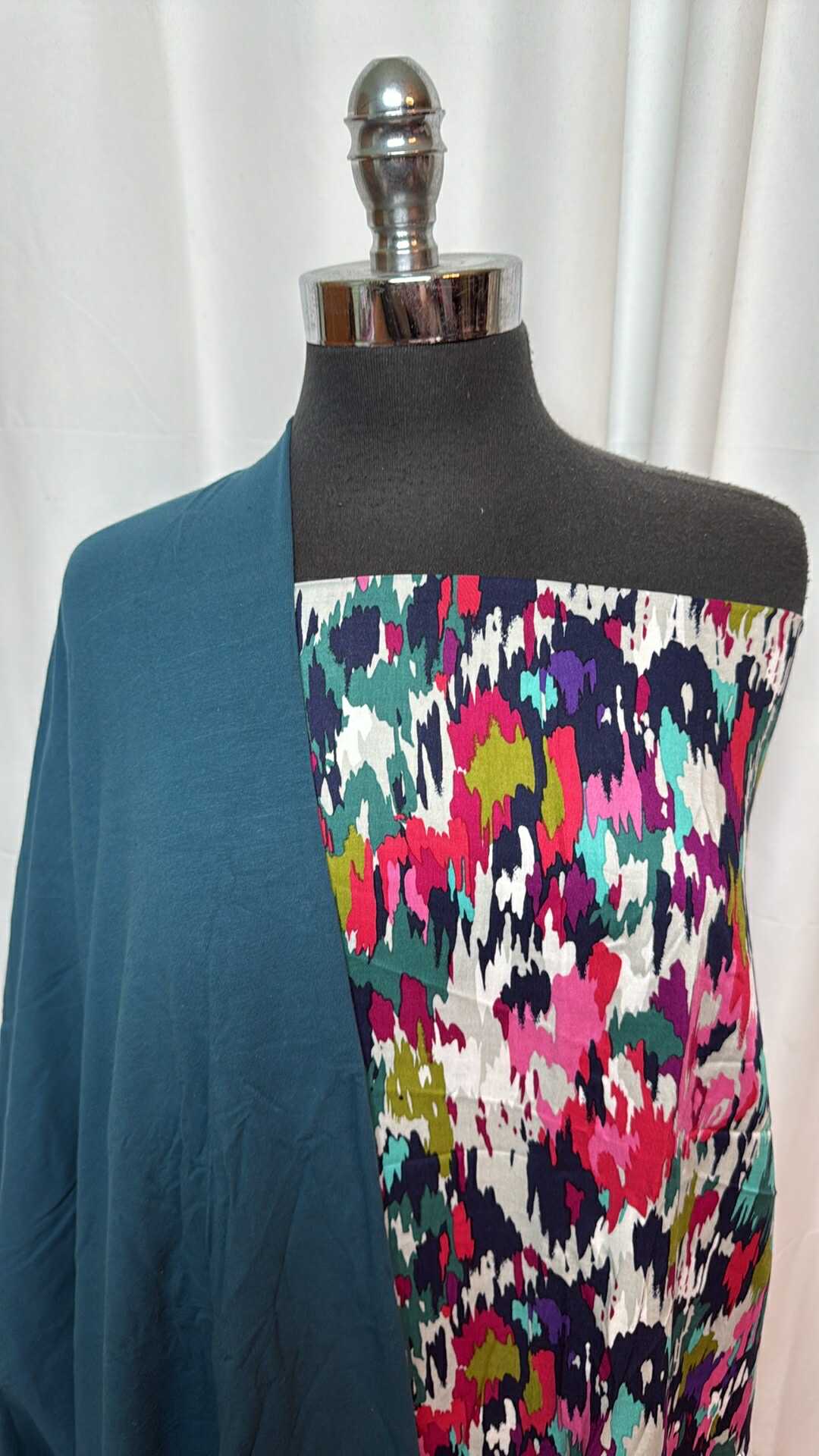 TEAL/ABSTRACT BUNDLE : 2YD Abstract Rayon Challis & 2YD Teal C/S : A27469