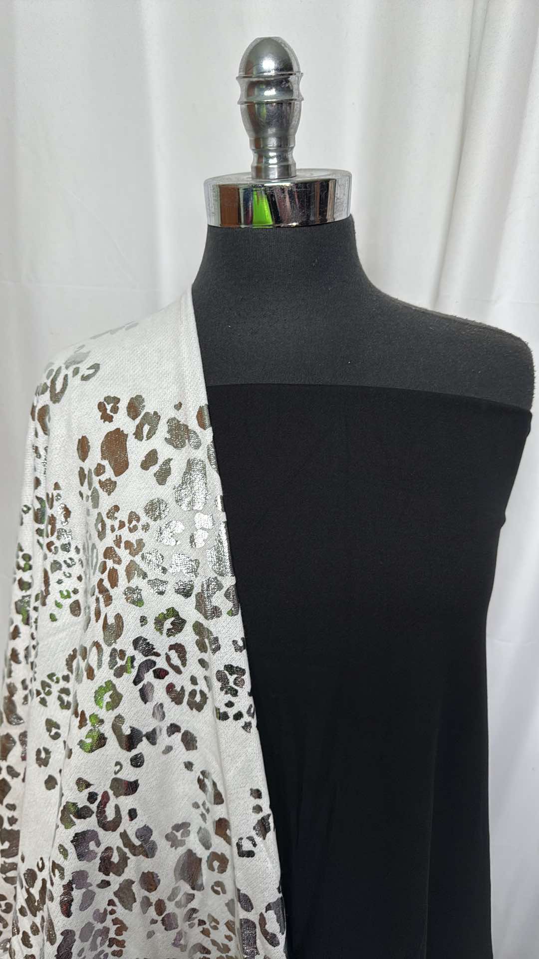 BLACK/FOIL LEOPARD BUNDLE : 2YD Black Brushed PF & 1.5YD Ivory Foil Leopard C/P FT : A27125