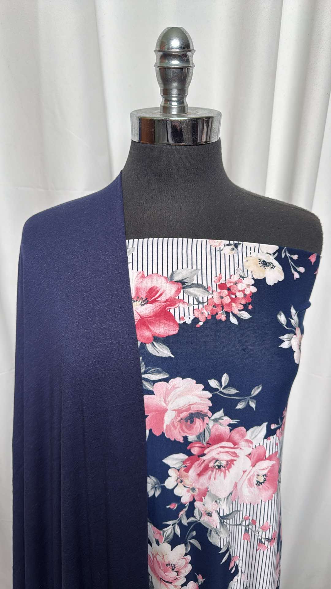 NAVY/STRIPE FLORAL BUNDLE : 2YD Navy R/S w/Linen & 2YD Stripe Floral SBP : A26229
