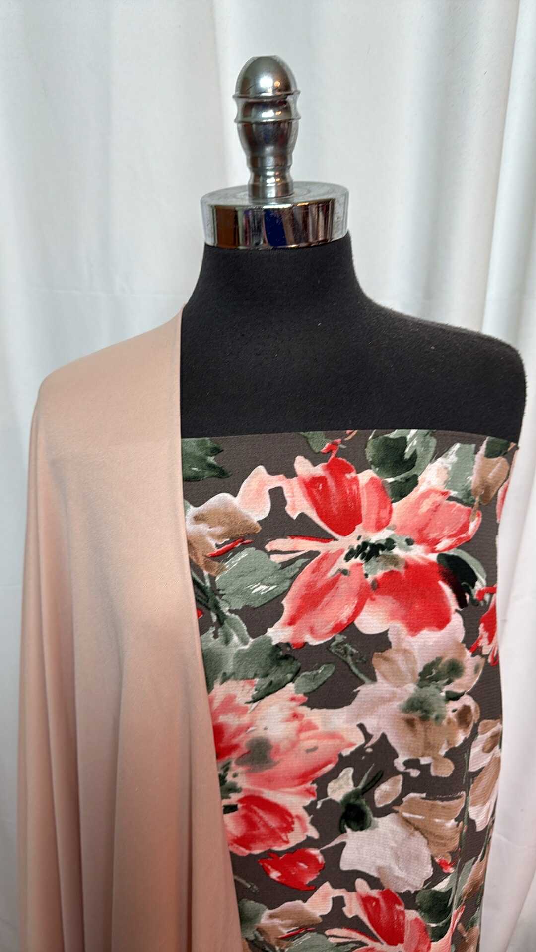 NUDE/FLORAL BUNDLE : 2YD Nude PIL & 2YD Floral Bubble Crepe : A27727