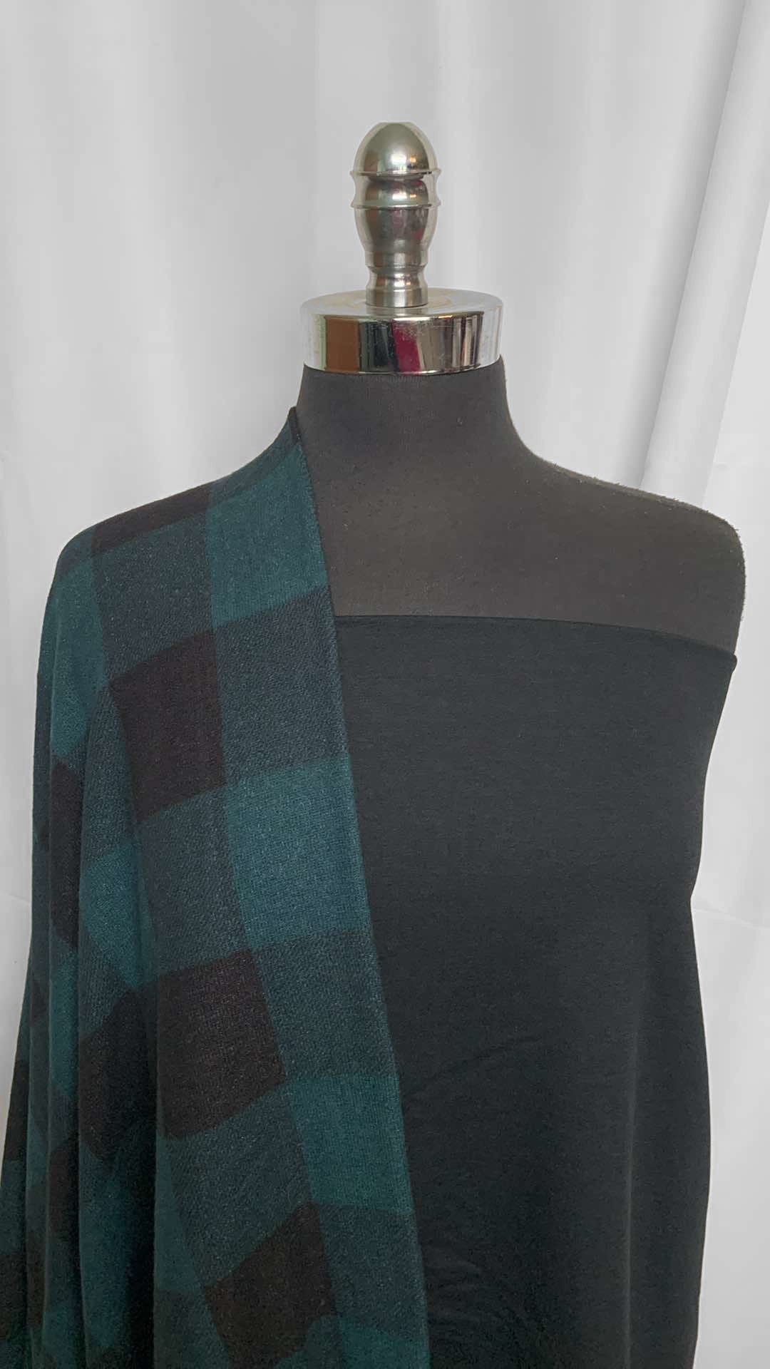 BLACK/HUNTER PLAID BUNDLE : 1+YD Black 2-Tone Peached PF & 2YD Hunter Plaid Hacci SK : A25942