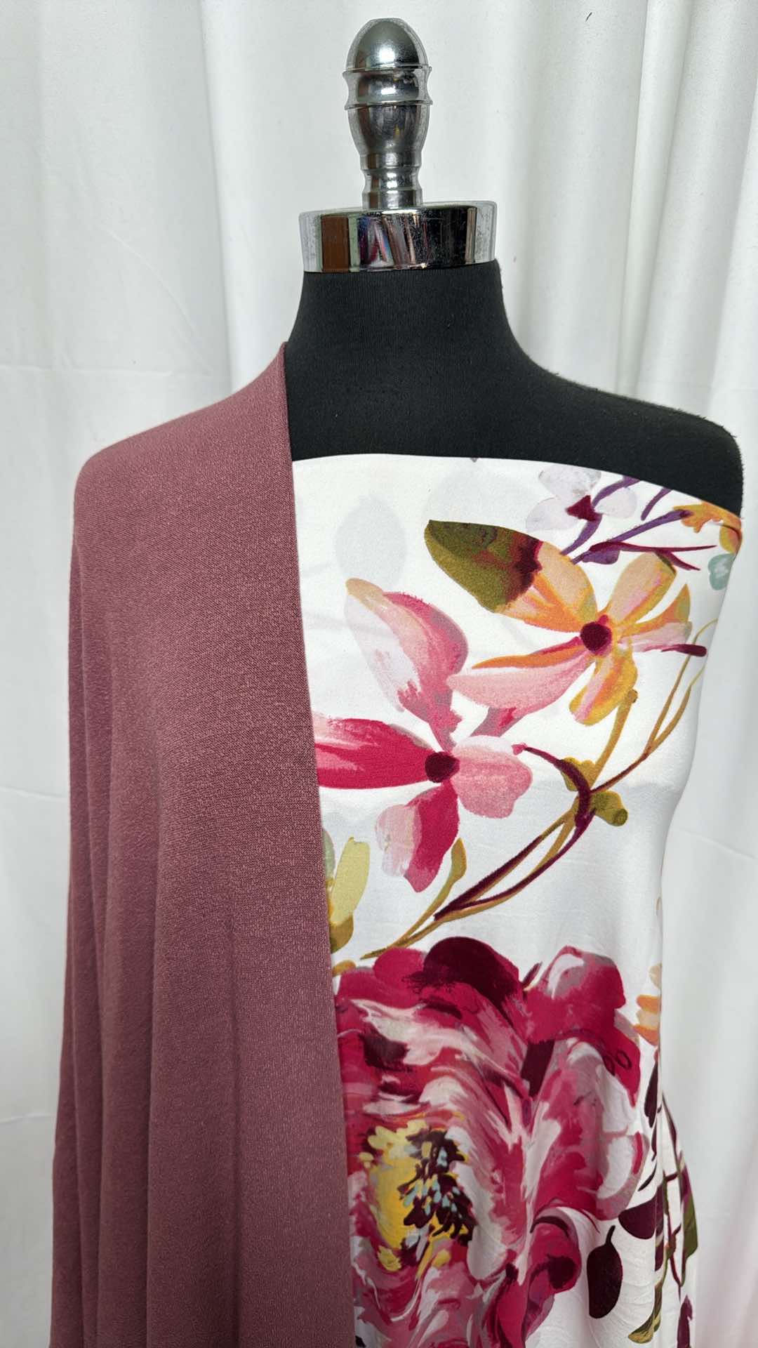 IVORY FLORAL/SWEATER BUNDLE : 1YD Ivory Floral DBP & 2YD Sweater Knit : A27319