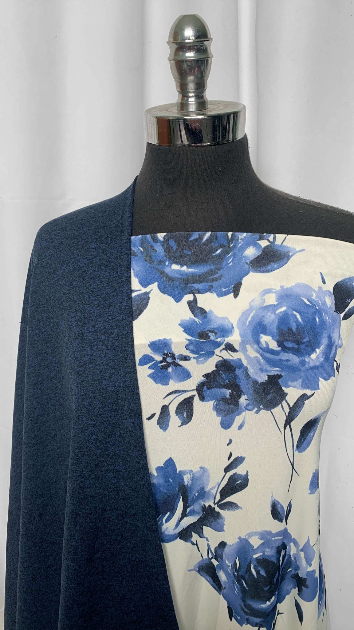 NAVY/IVORY FLORAL BUNDLE : 1YD Ivory/Blue Floral ITY & 1YD Navy/Black Mid-Weight Peached PF : A25629