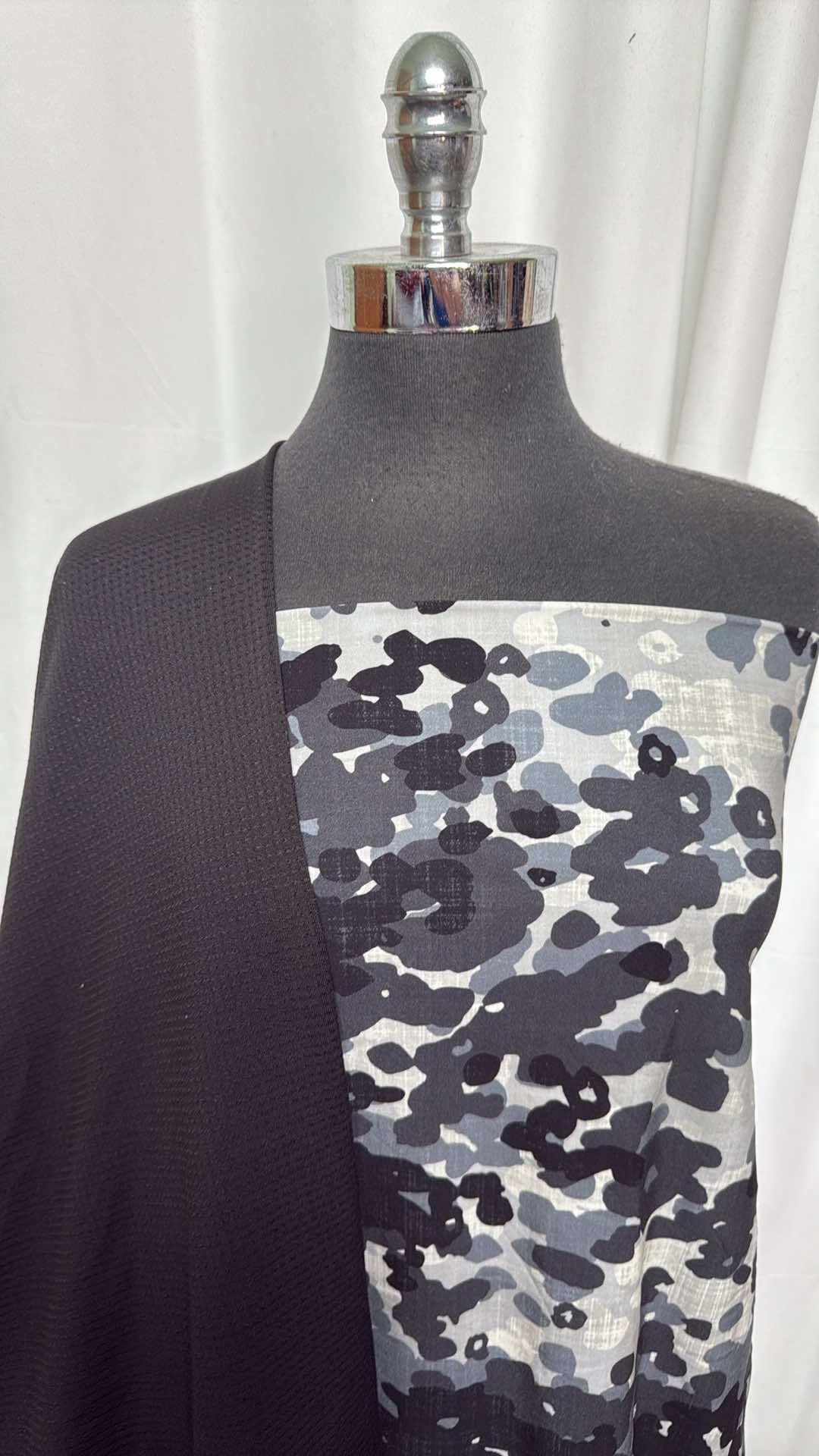 BLACK MESH/BLACK-GREY CAMO BUNDLE : 2YD Black/Grey Camo N/S & 2YD Black PF Mesh : A27258