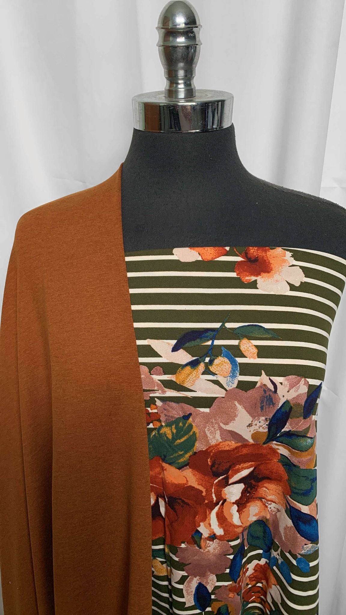 RUST/FLORAL STRIPE BUNDLE : 3YD Rust Peached PF & 2YD Floral/Stripe DBP : A25773