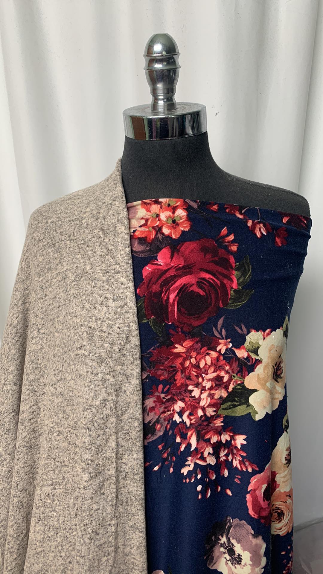 OATMEAL/NAVY FLORAL BUNDLE : 2YD Oatmeal Brushed Hacci SK & 1+YD Navy Floral SBP : A1655