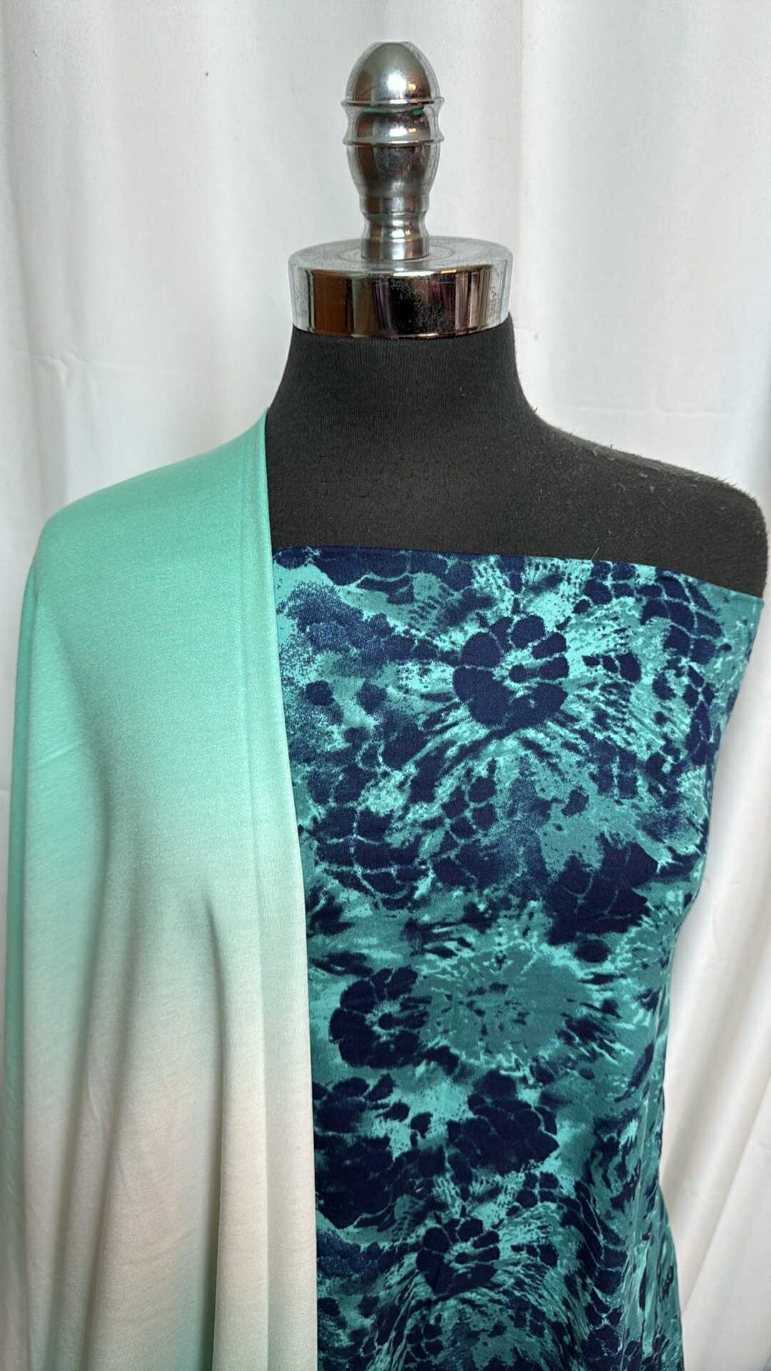 TEAL-NAVY TIE DYE/OMBRE BUNDLE : 1.5YD Teal/Navy Tie Dye DBP & 3YD Ombre PRS FT : A28299