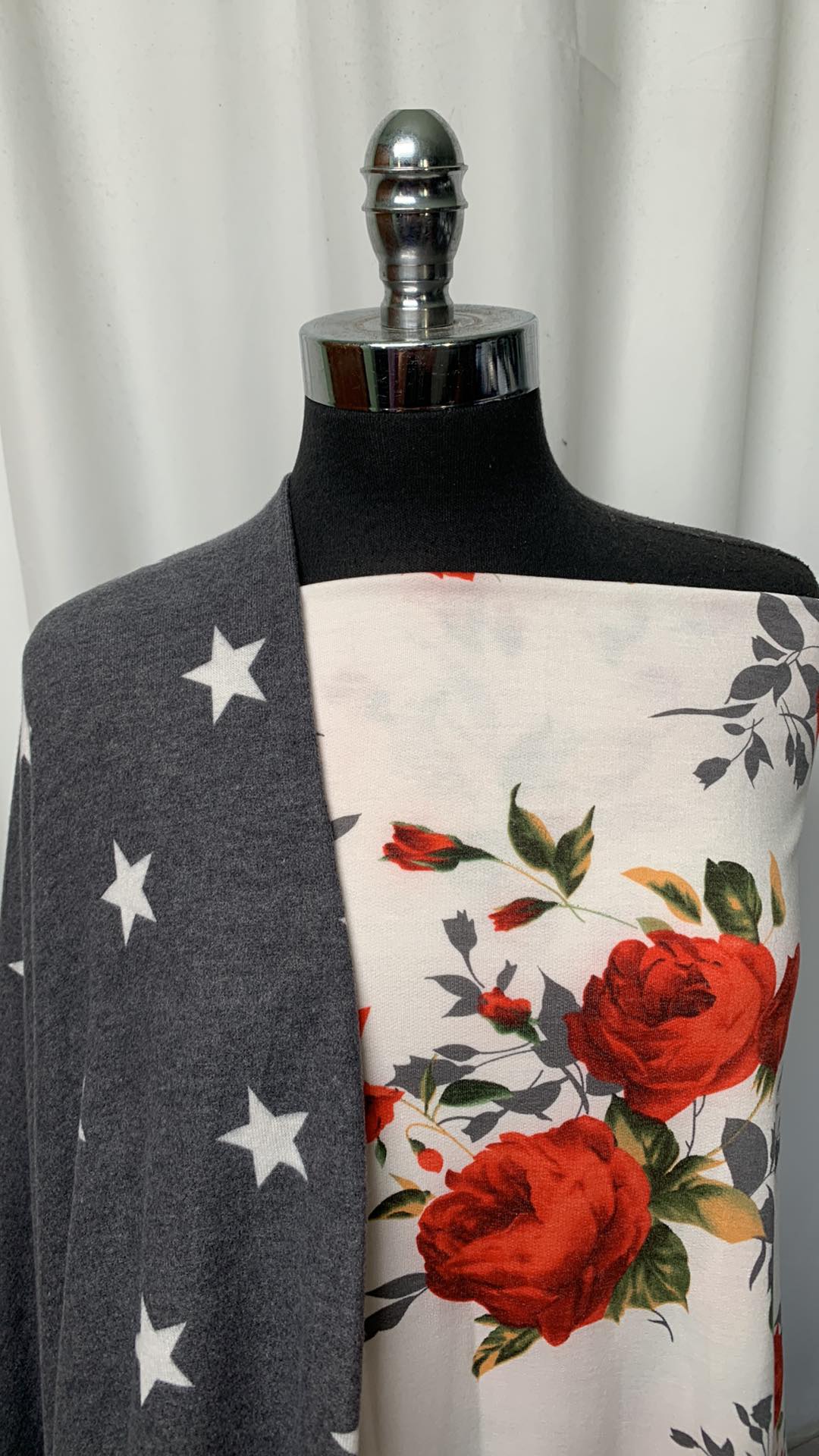 FLORAL/STARS BUNDLE : 2YD Ivory/Red Floral PRS FT & 2YD Charcoal Stars Brushed Hacci SK : A1703