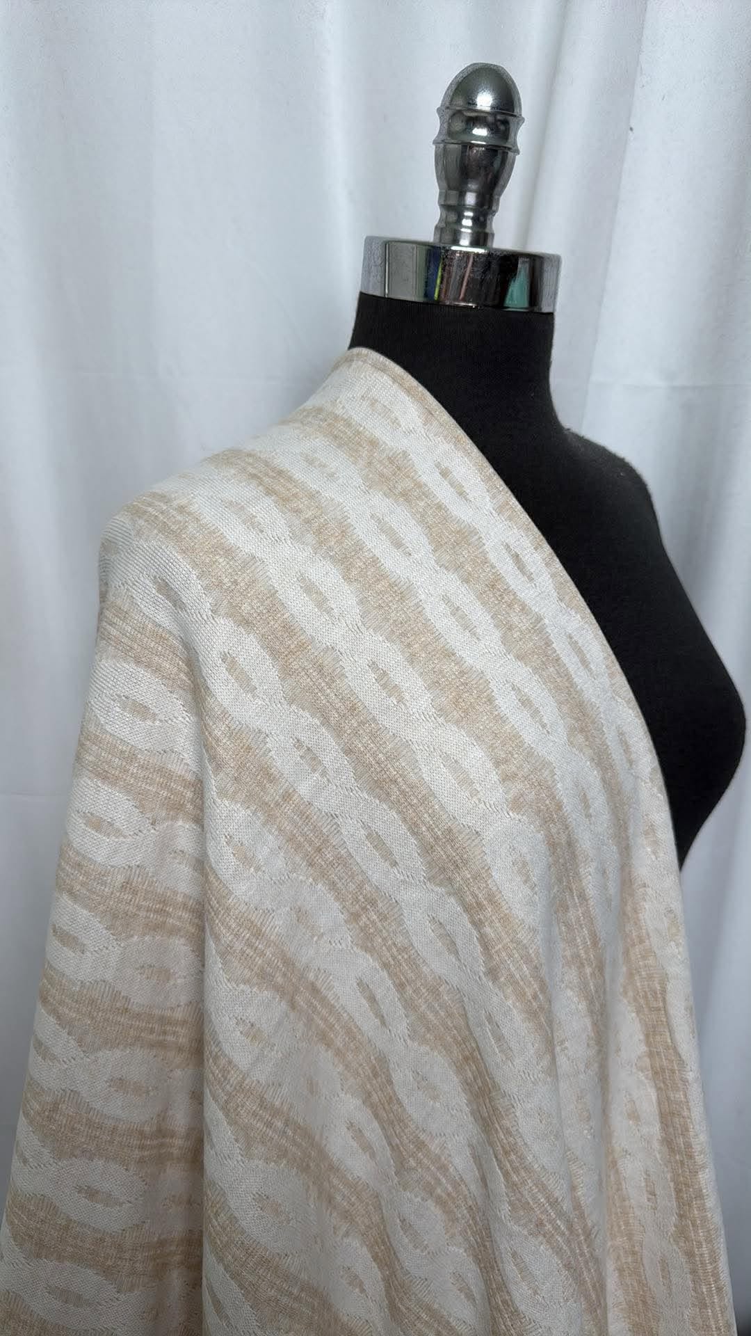 Tan/Ivory Cable Knit - Oakley Sweater Knit - 2 Yard Cut