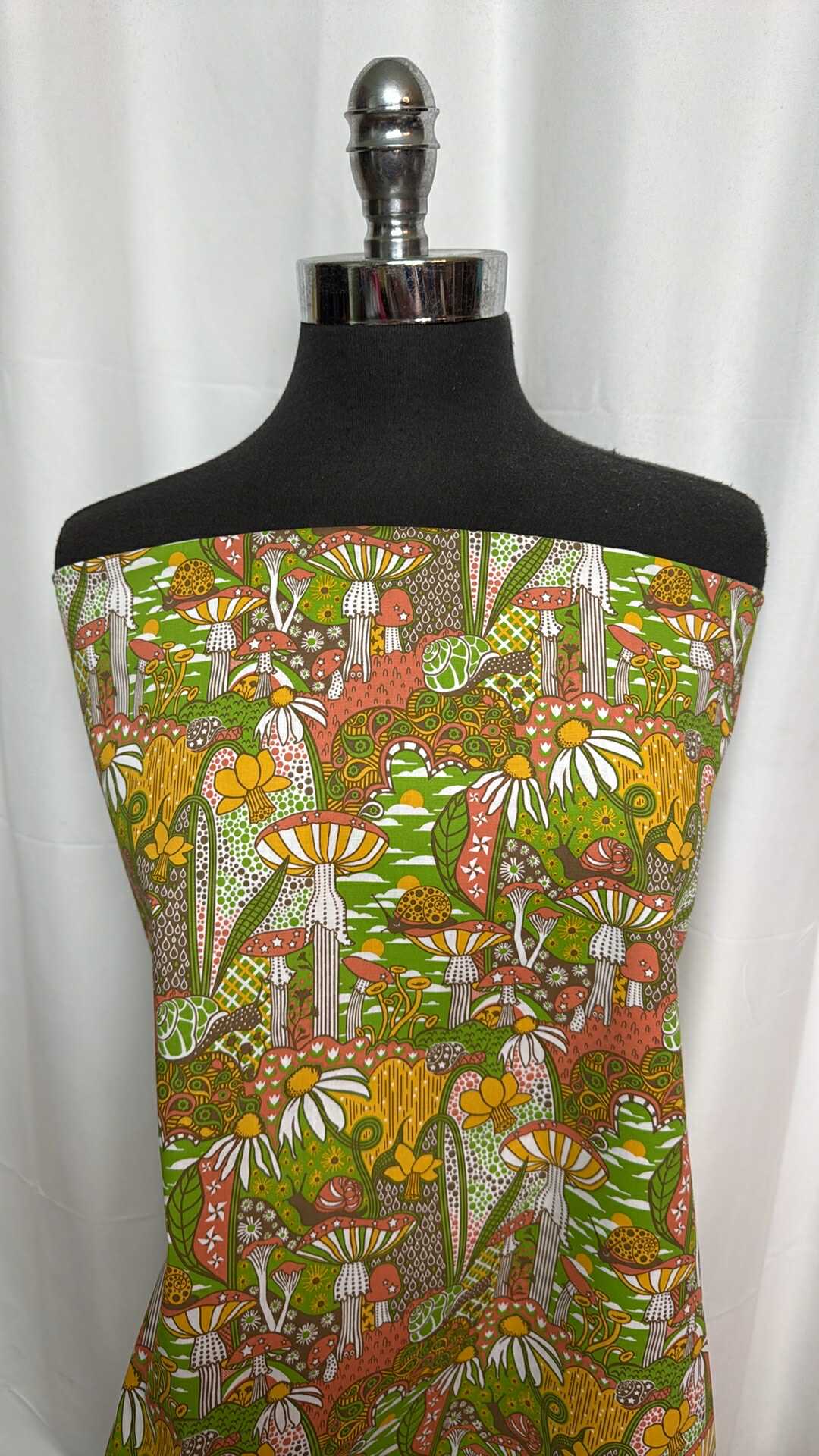 Retro Mushrooms - Cotton/Spandex Woven (58" Wide) - 2 Yard Cut