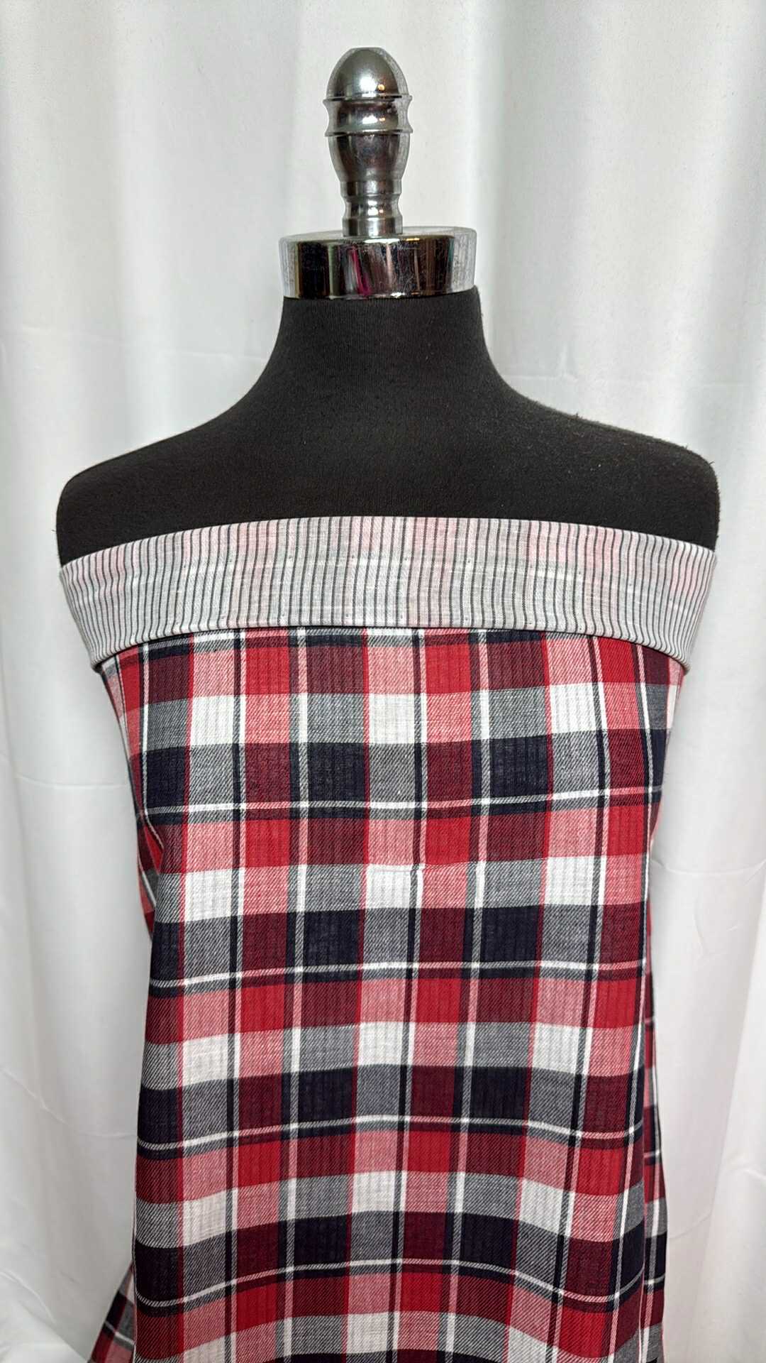 Red/Black Plaid - Double-Gauze 100% Cotton Woven (60" Wide) - 2 Yard Cut