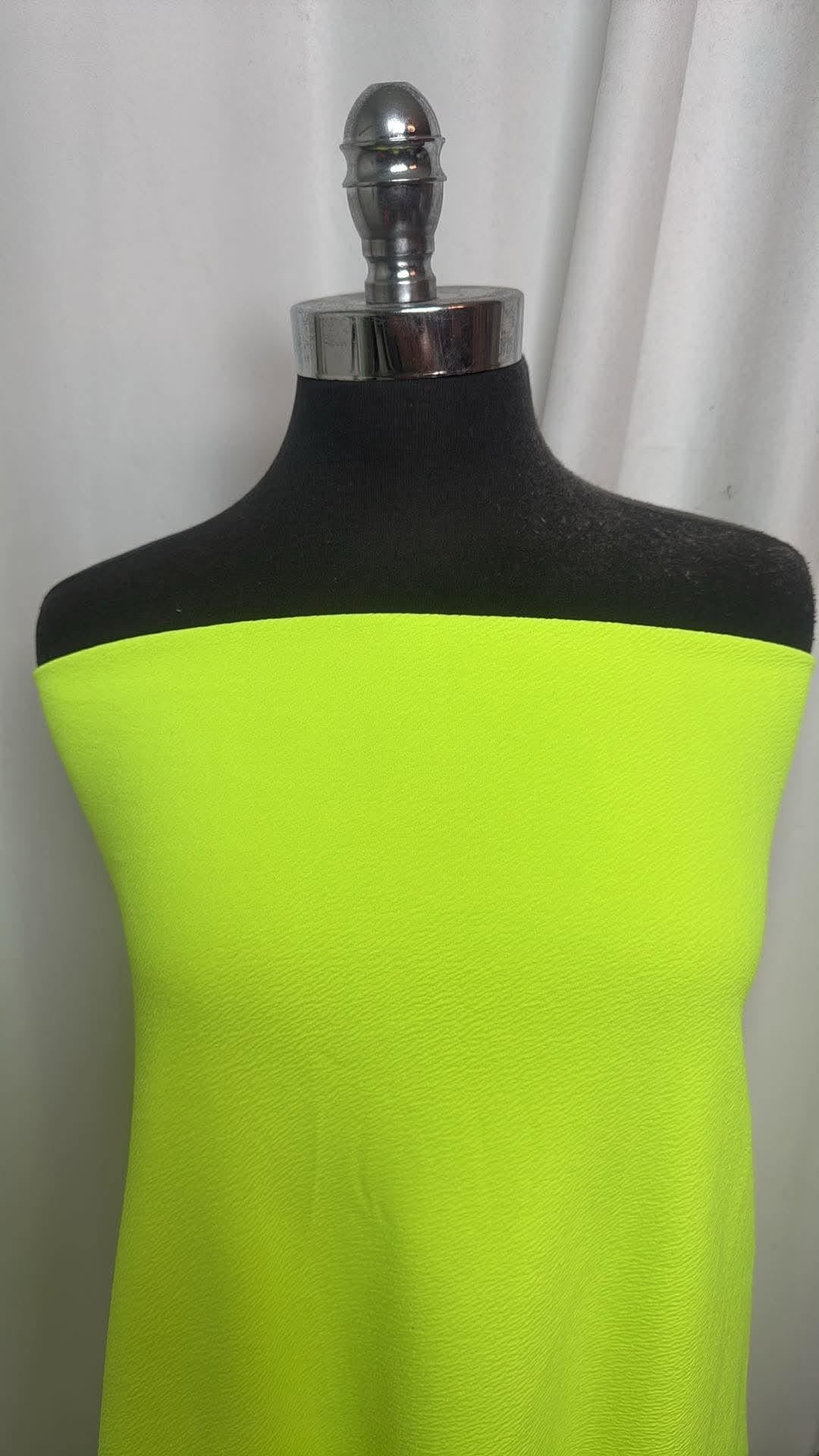 Neon - Liverpool - 2 Yard Cut