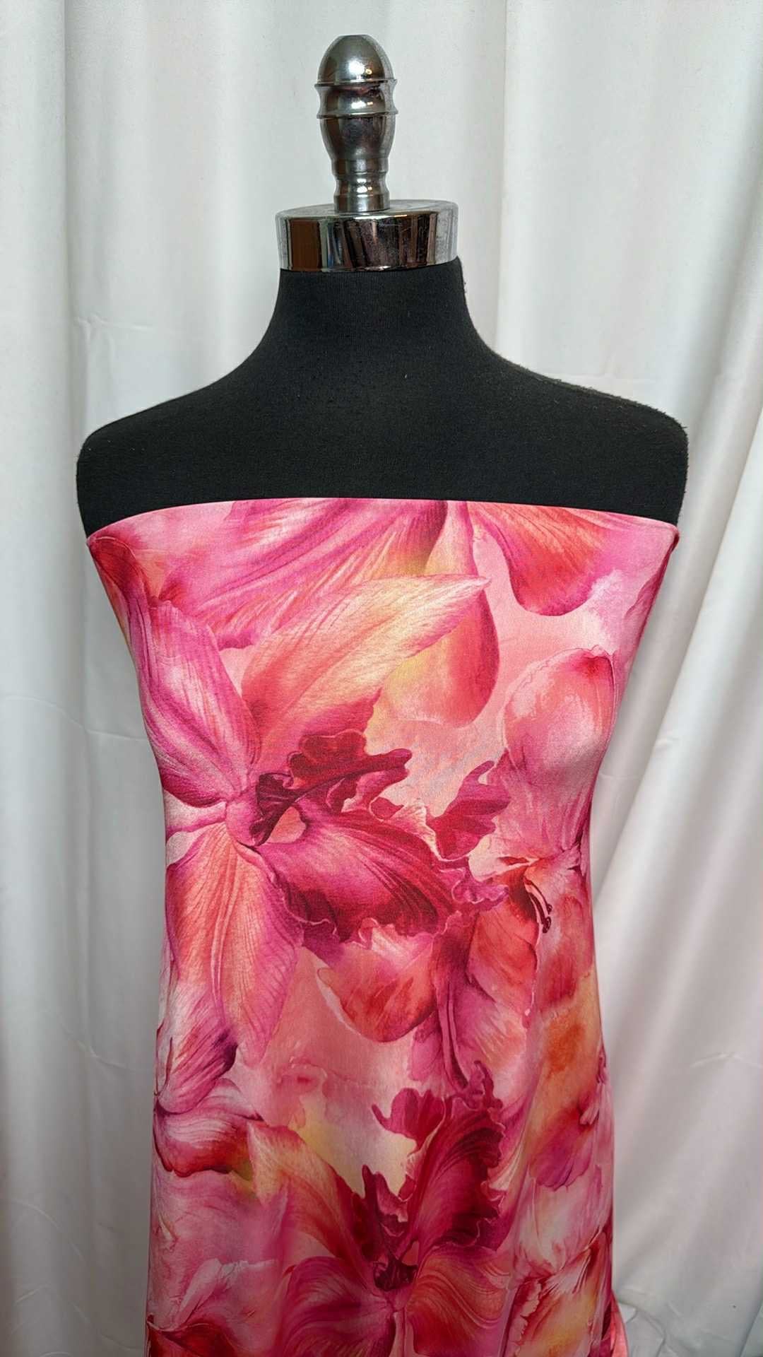 Pink Floral - Venezia - 4 Yard Cut