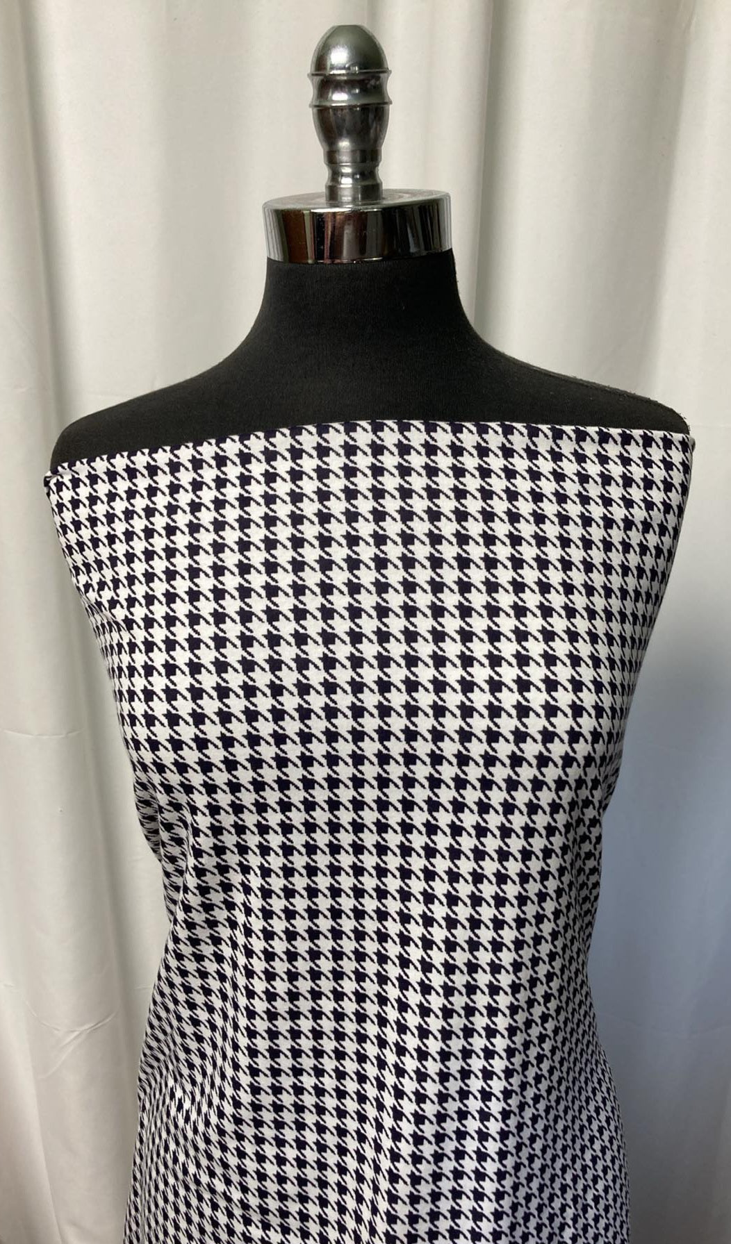 Houndstooth - Cotton/Spandex - 2 Yard Cut