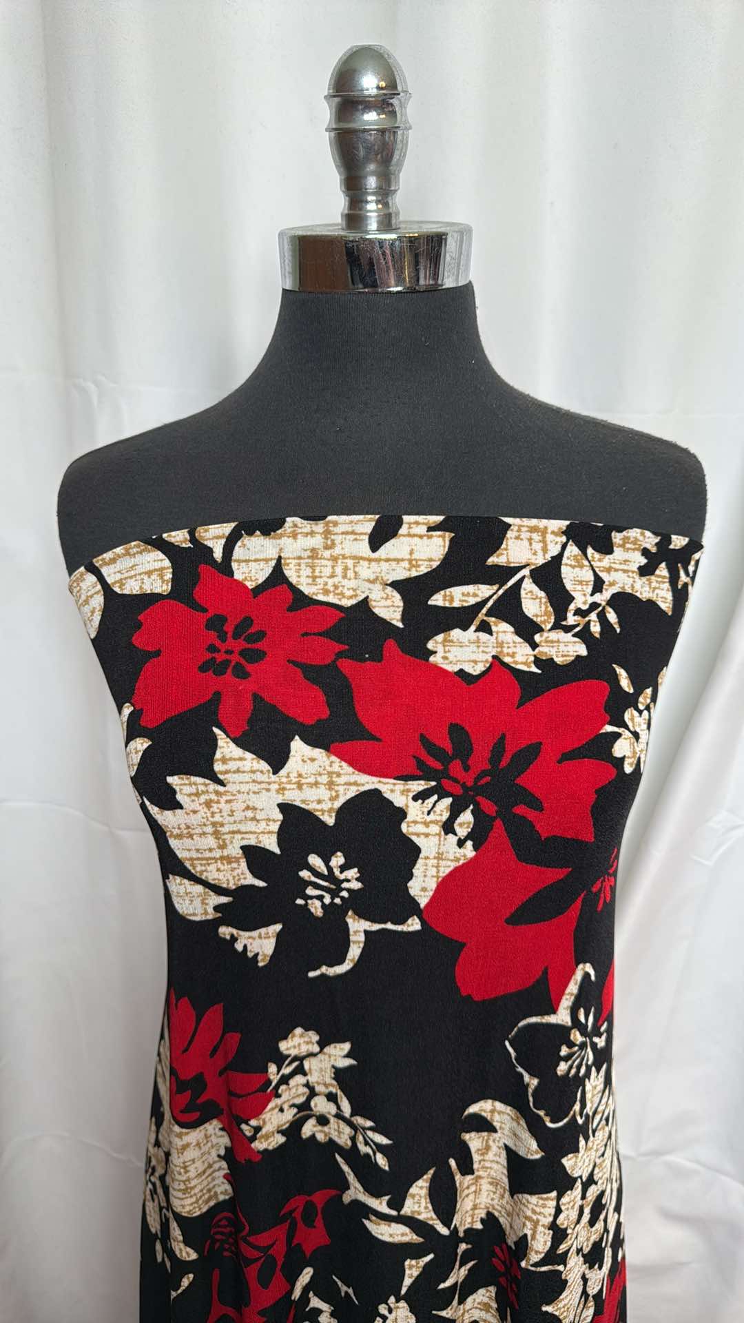 Black/Red Floral - Slinky - 2 Yard Cut