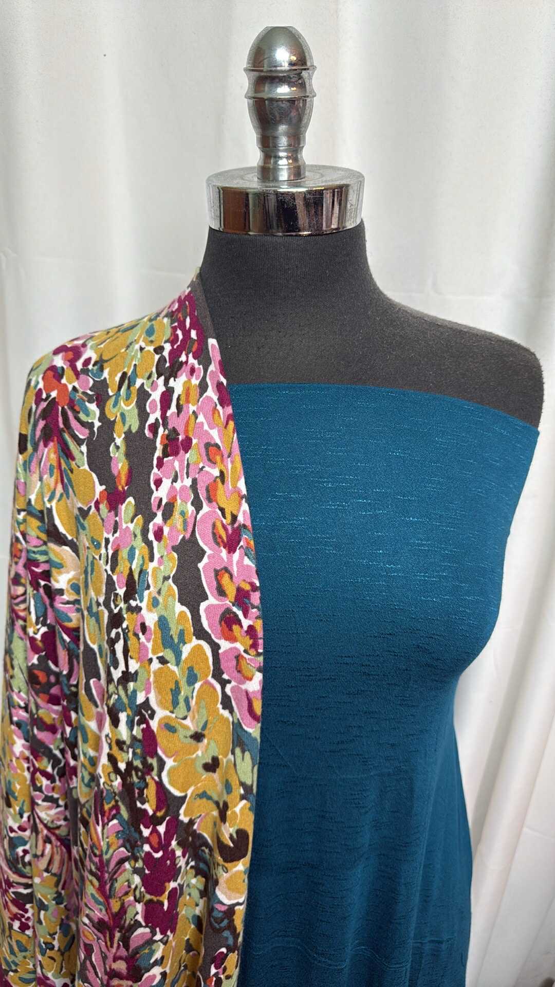 TEAL/LEAVES BUNDLE : 2YD Teal Slub R/S & 2.5YD Leaves Brushed Hacci SK : A28170