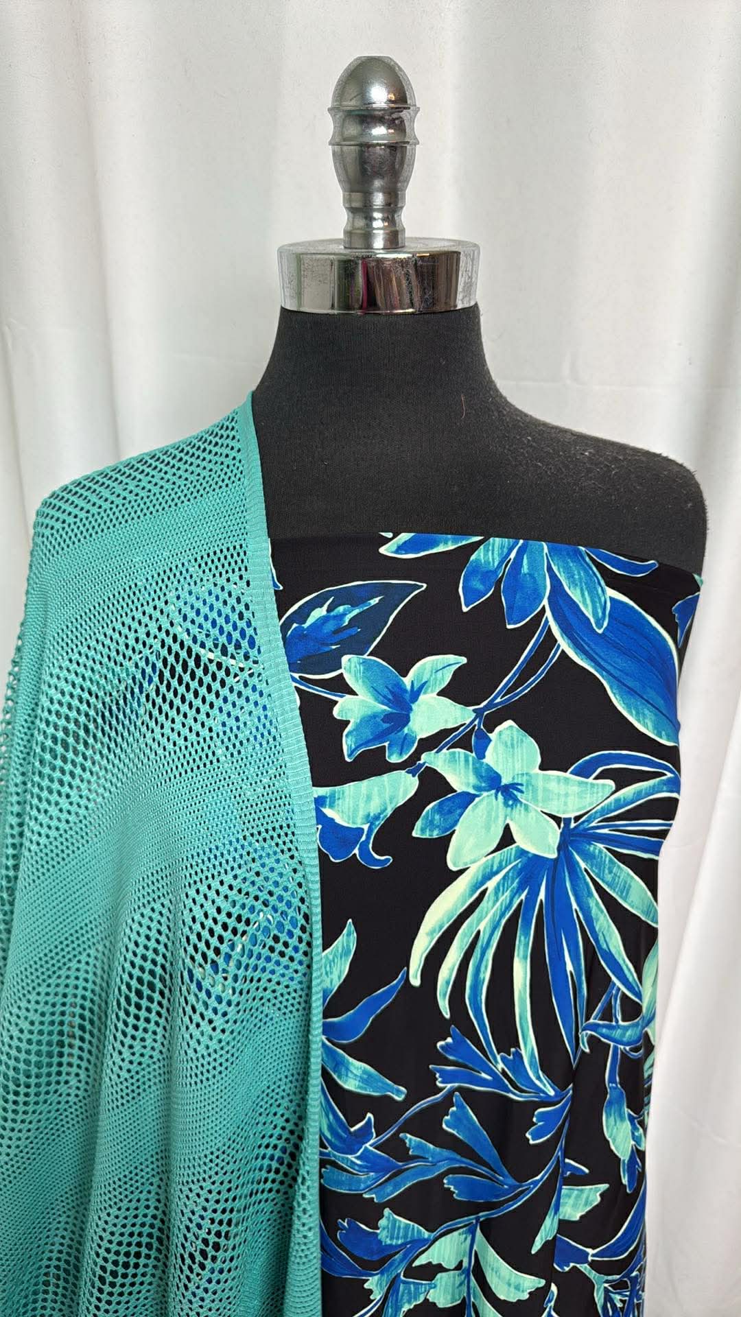 FLORAL SWIM/MESH BUNDLE : 2YD Floral Nylon/Spandex Swim & 2YD Mesh : A30142