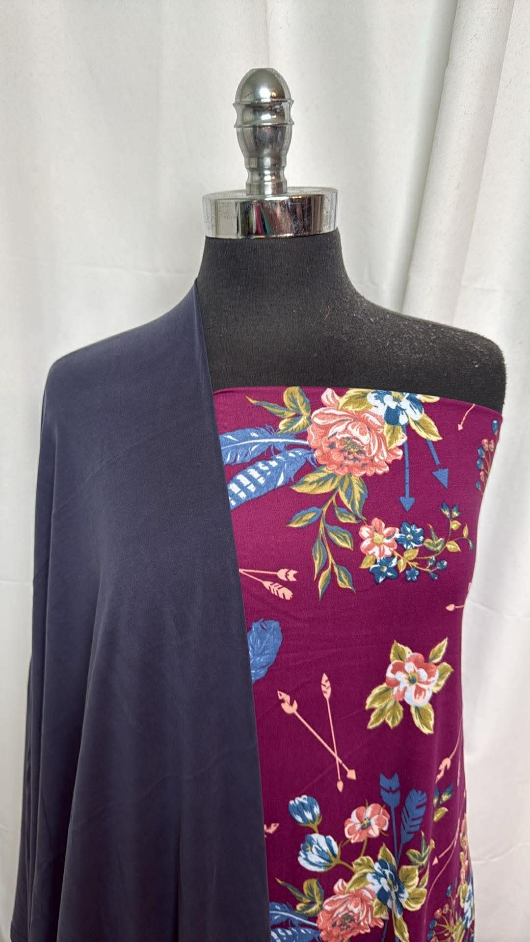 NAVY/FEATHER FLORAL BUNDLE : 1+YD Feathers & Floral DBP & 2YD Navy Cupro : A30419