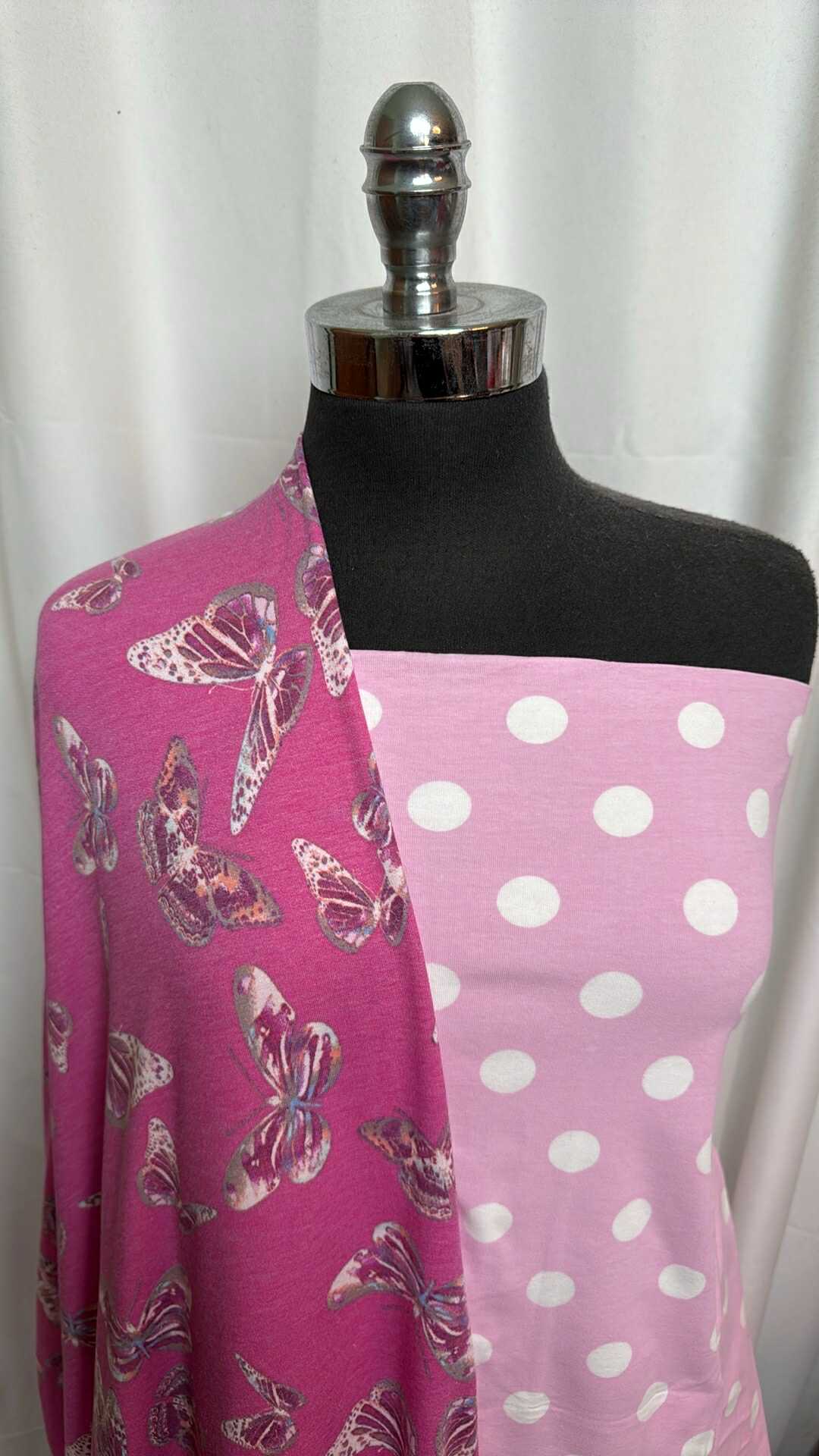 PINK BUTTERFLY/DOT BUNDLE : 2YD Pink Butterfly PRS FT & 1.5YD Pink Dot C/S : A28177
