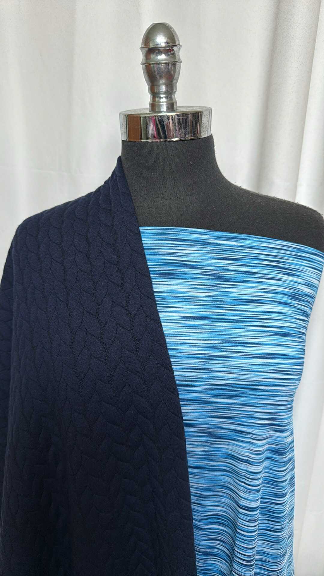 CABLE/SPACE DYE BUNDLE : 1YD Space Dye Yoga PF & 2YD Navy Cable Knit : A28682