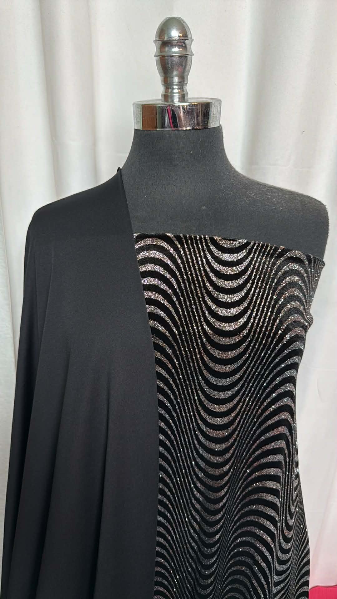 BLACK/GLITTER WAVE BUNDLE : 2YD Black N/S & 2YD Glitter Wave Stretch Velvet : A29480