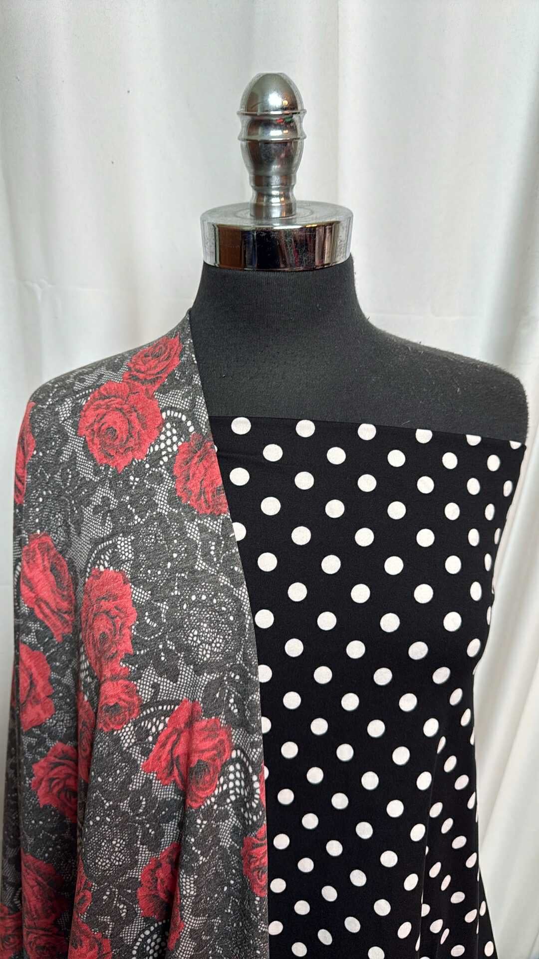 DOTS/RED FLORAL BUNDLE : 2YD Red Floral FT & 2YD Dots DBP : A28329