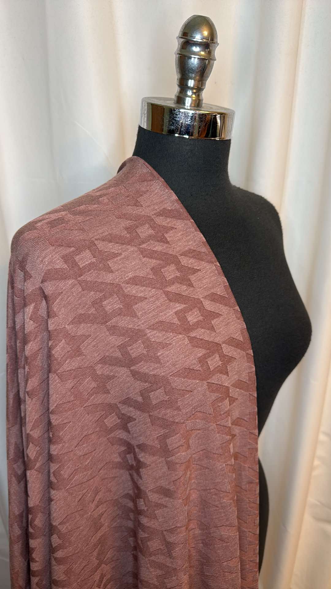 Dusty Rose Houndstooth - Sweater Knit - 2 Yard Cut